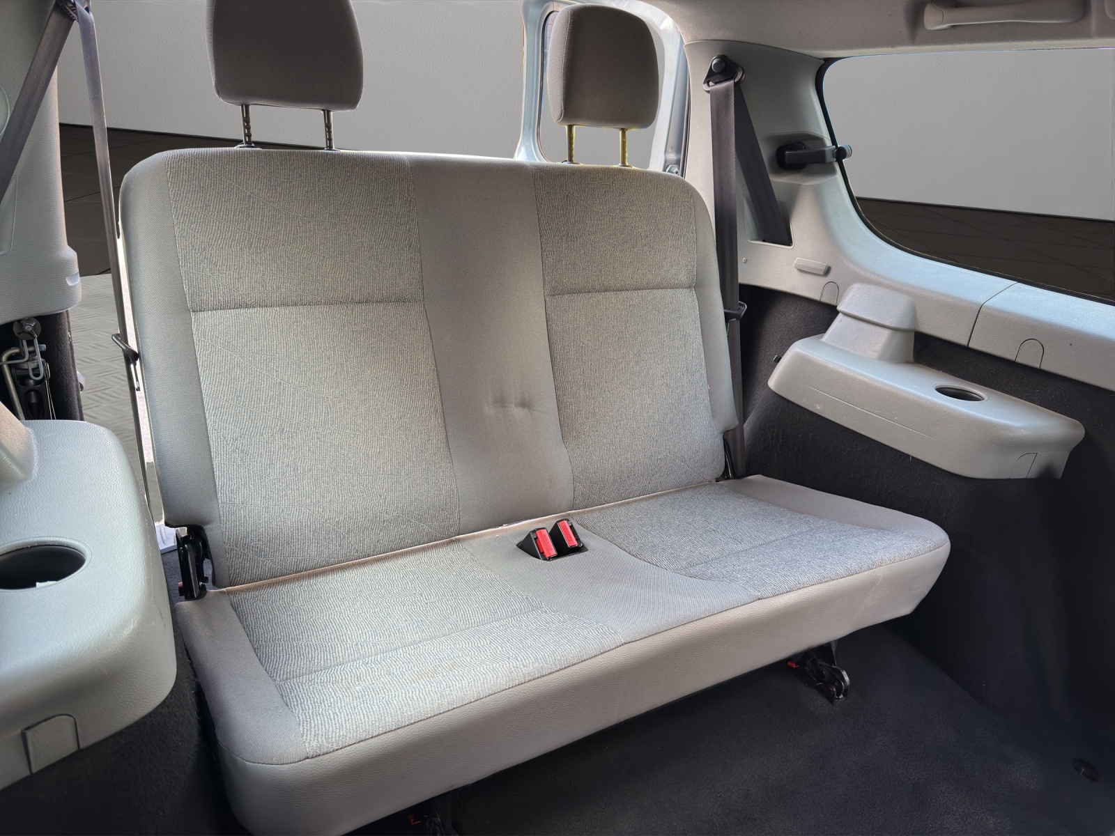 DACIA Logan 1.6 Ambiance-image-17