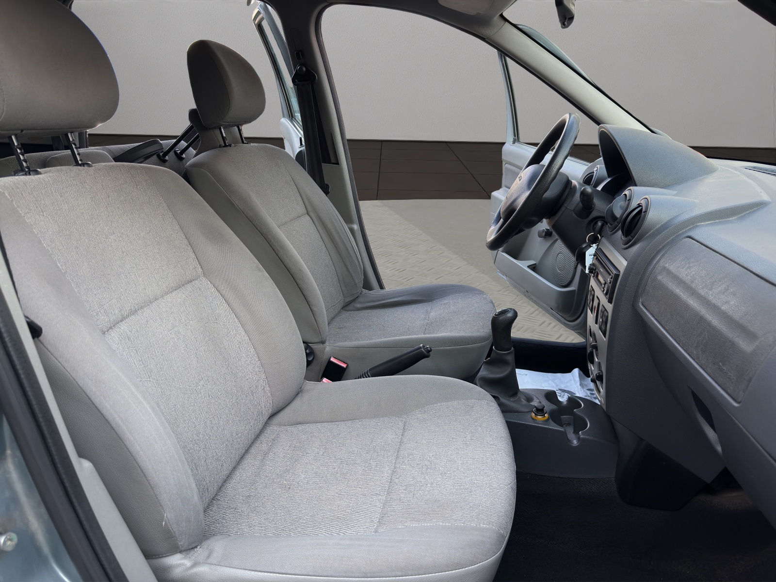 DACIA Logan 1.6 Ambiance-image-16