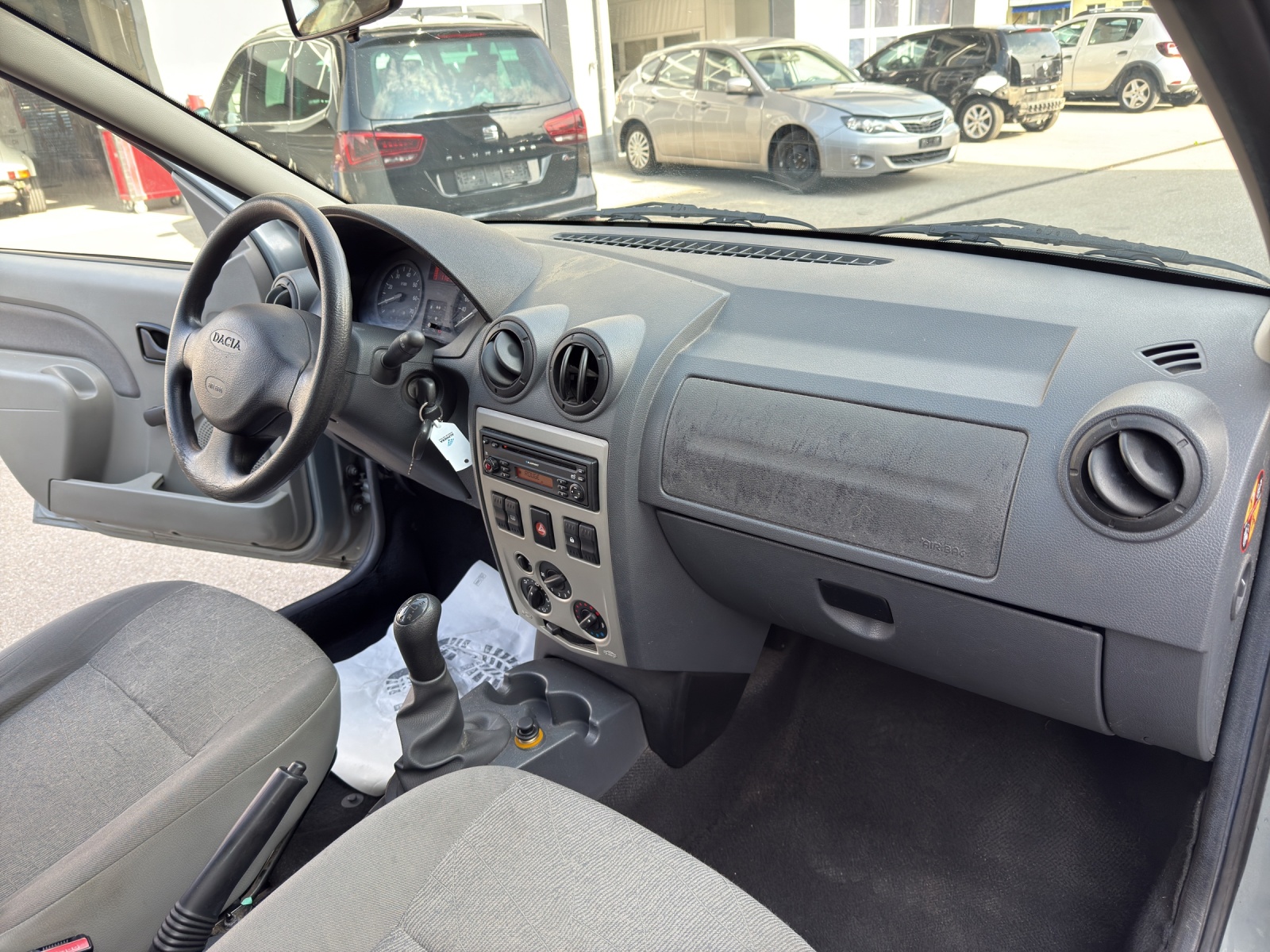 DACIA Logan 1.6 Ambiance-image-22