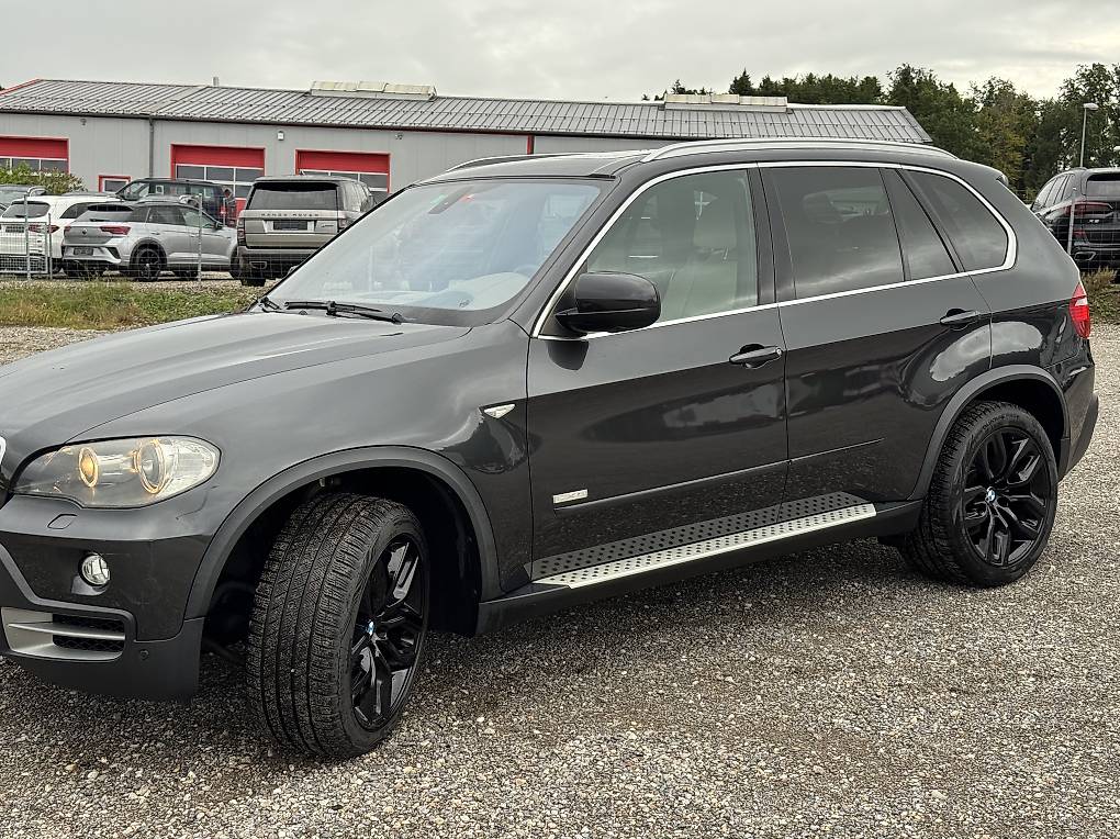 BMW X5 xDrive 48i (4.8i) Steptronic