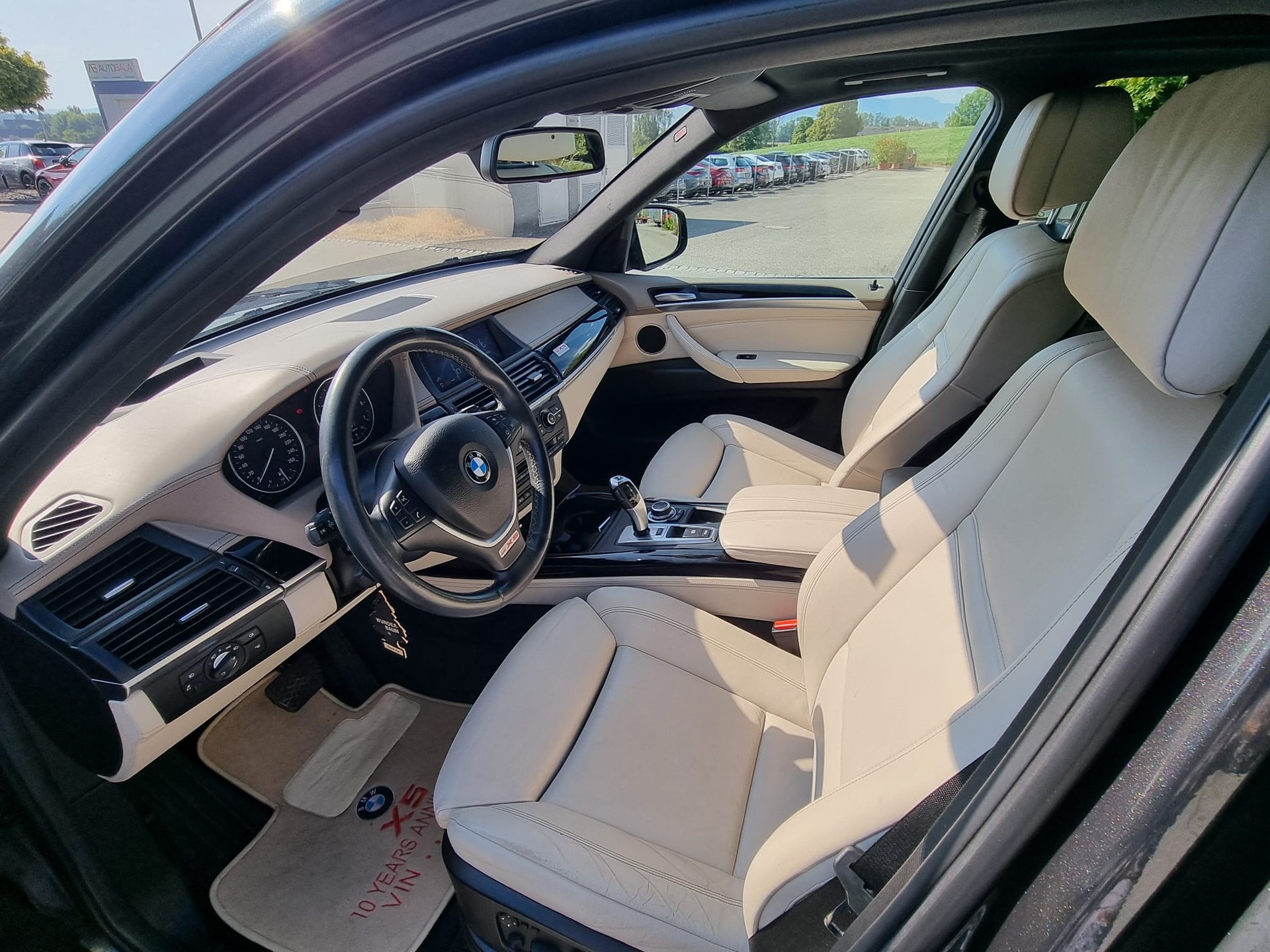 BMW X5 xDrive 48i (4.8i) Steptronic-image-5