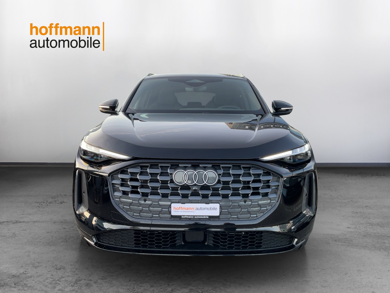 AUDI Q5 TFSI quatto 150 kW S-tronic-showroom-element-1