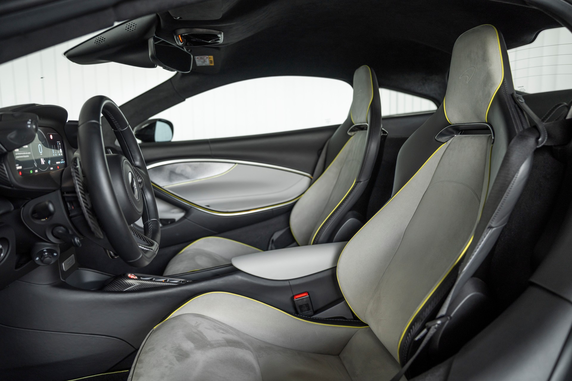 McLAREN ARTURA 3.0 V6-image-9