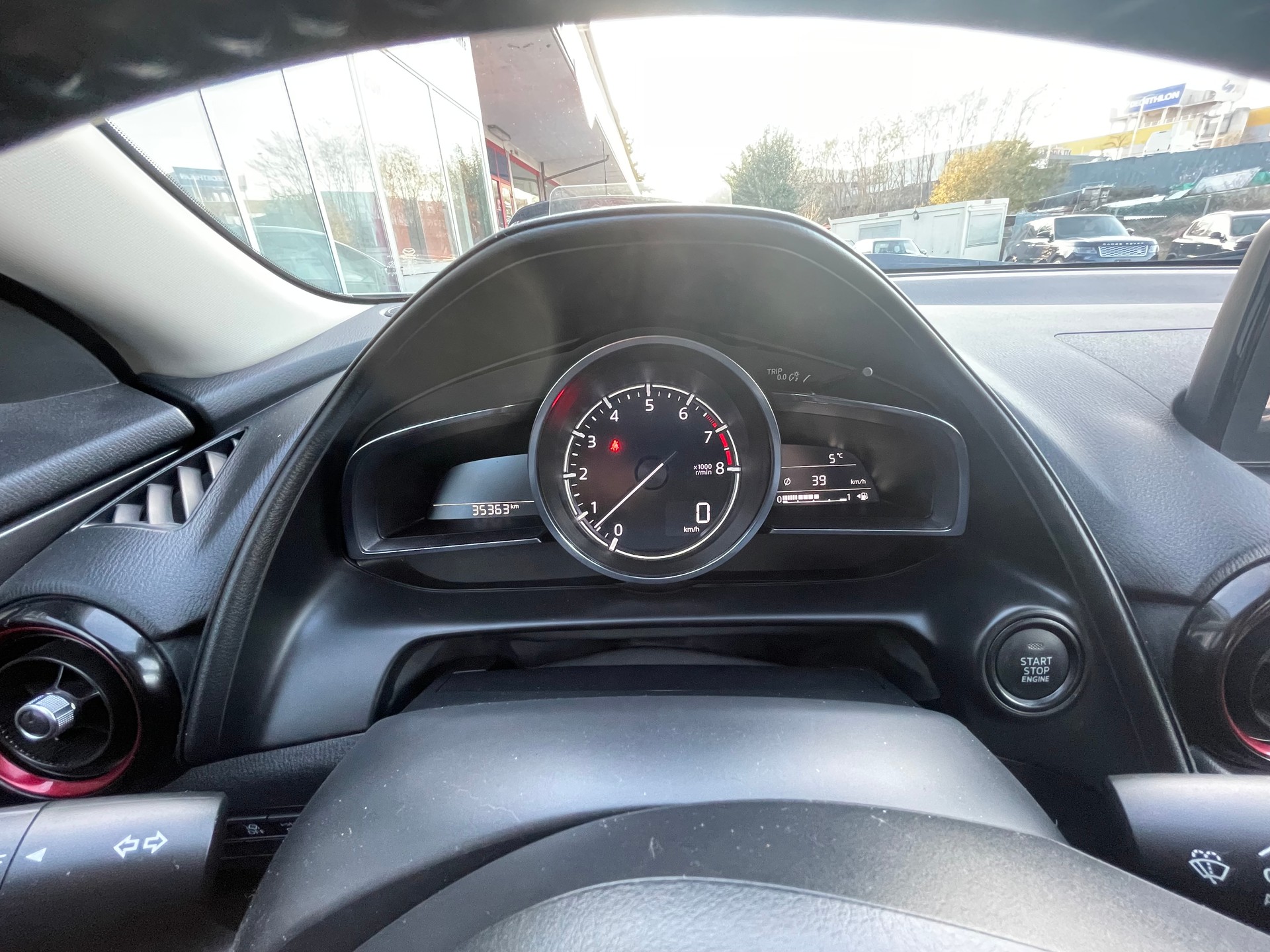 MAZDA CX-3 SKYACTIV-G 120 Revolution FWD-image-9