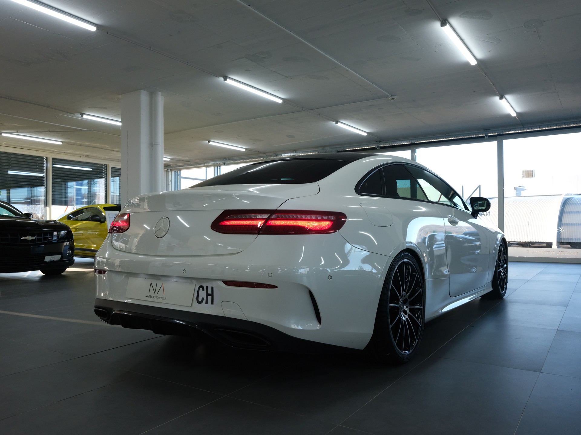 MERCEDES-BENZ E 400 Coupé AMG Line 4 Matic 9G-Tronic-showroom-element-2