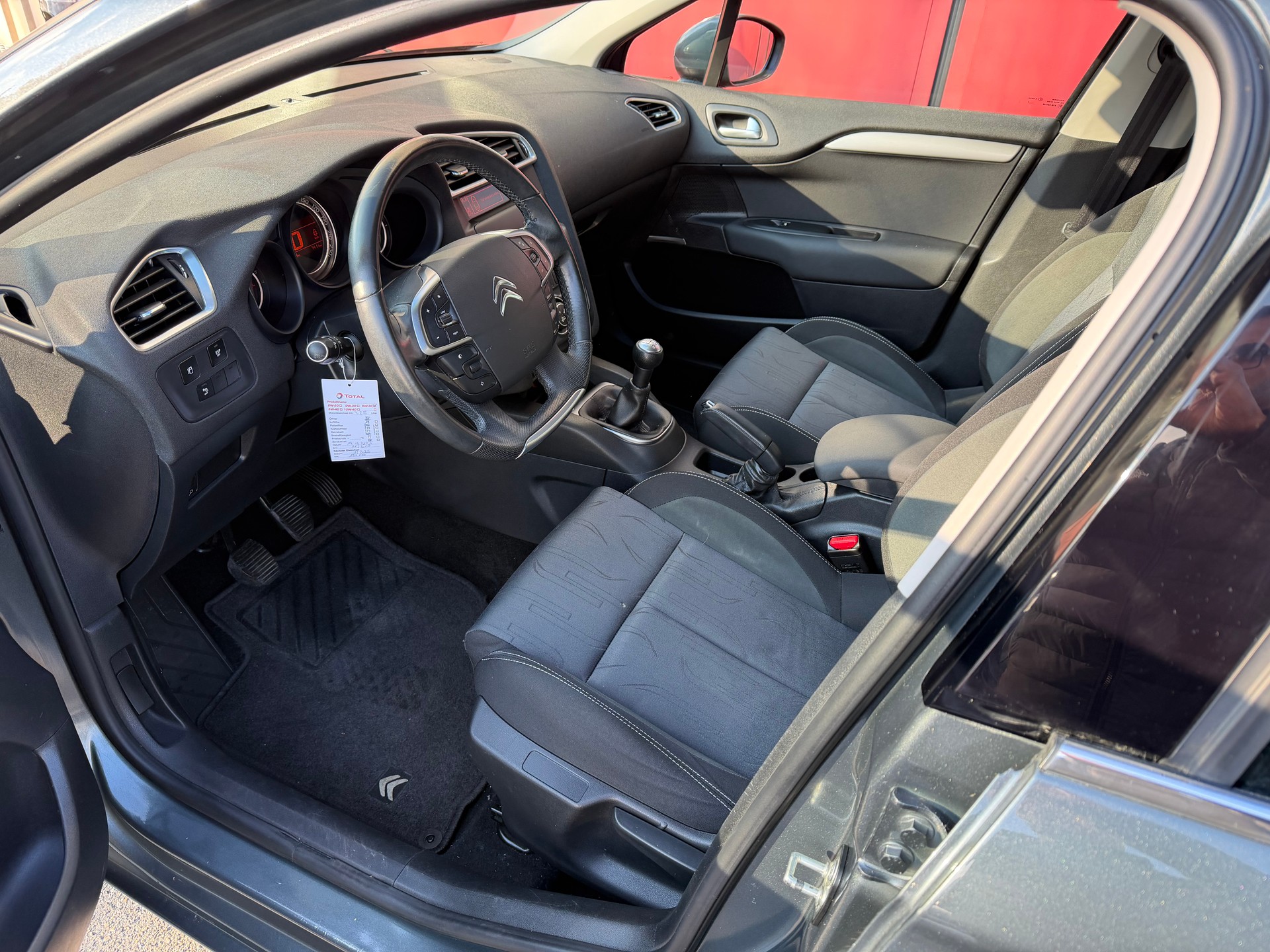 CITROEN C4 Berline 1.6 VTi Séduction-image-9
