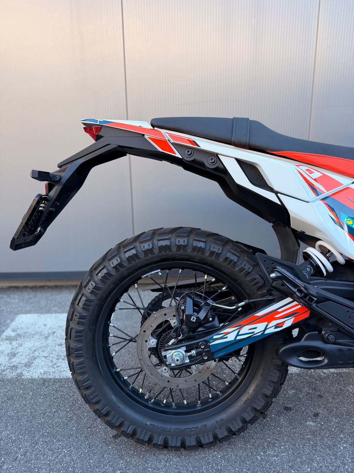 KTM 390 Adventure R-showroom-element-1