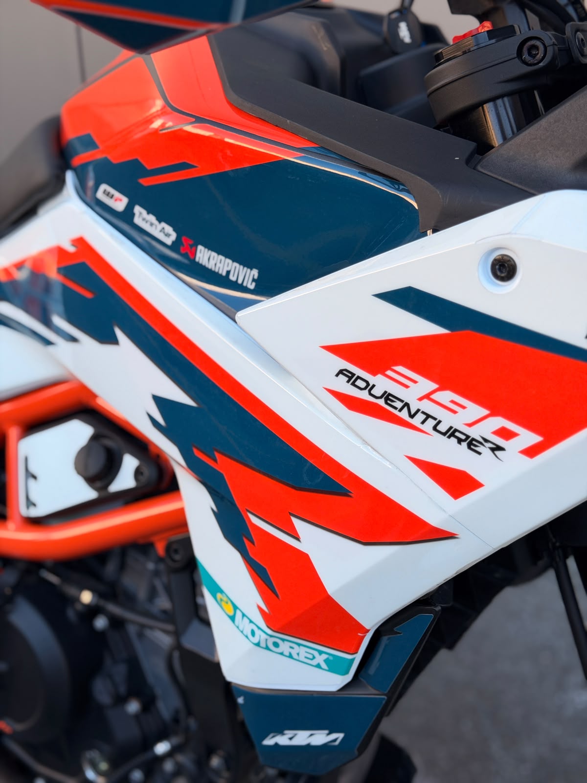 KTM 390 Adventure R-showroom-element-3