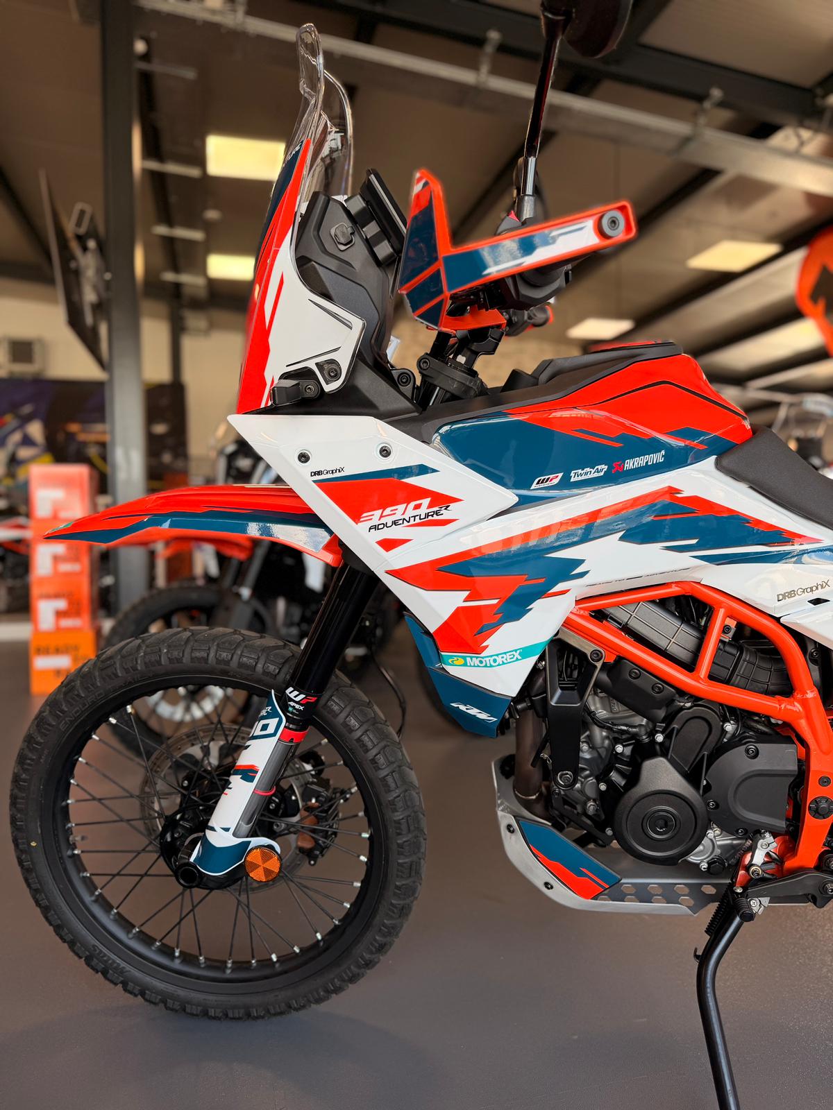 KTM 390 Adventure R-showroom-element-1