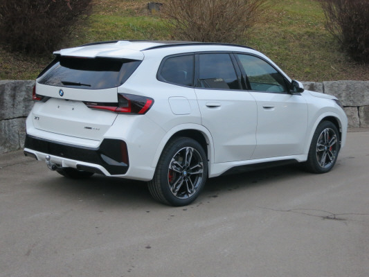 BMW X1 xDr23d 48V M Sport Pro-showroom-element-3