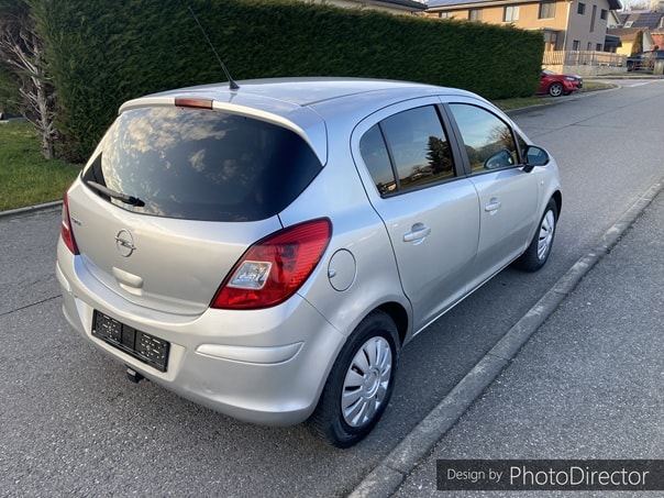 OPEL Corsa 1.4 TP Anniversary Automatic-image-1