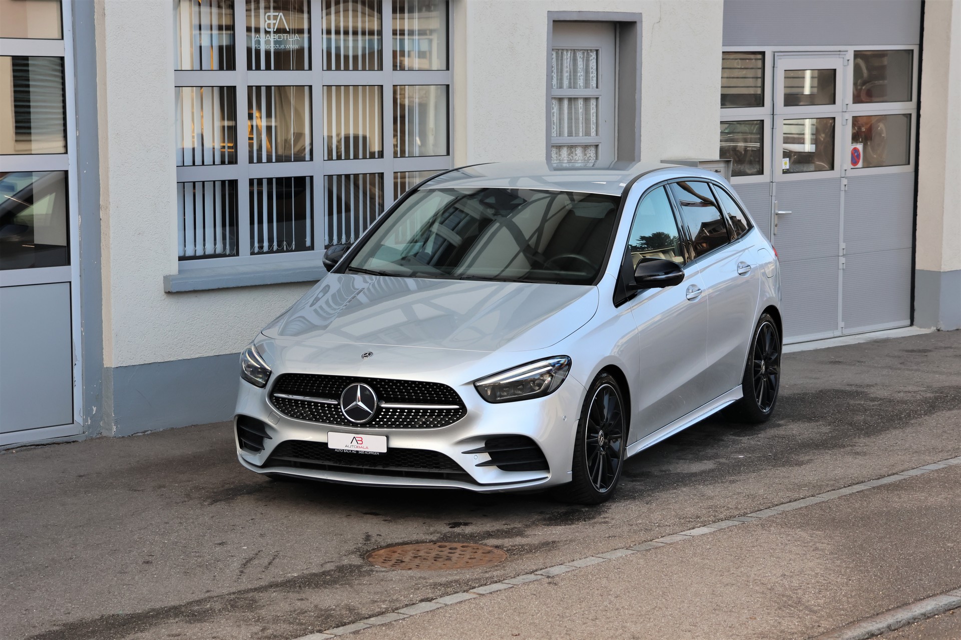 MERCEDES-BENZ B 220 d AMG Line 8G-DCT (CH)