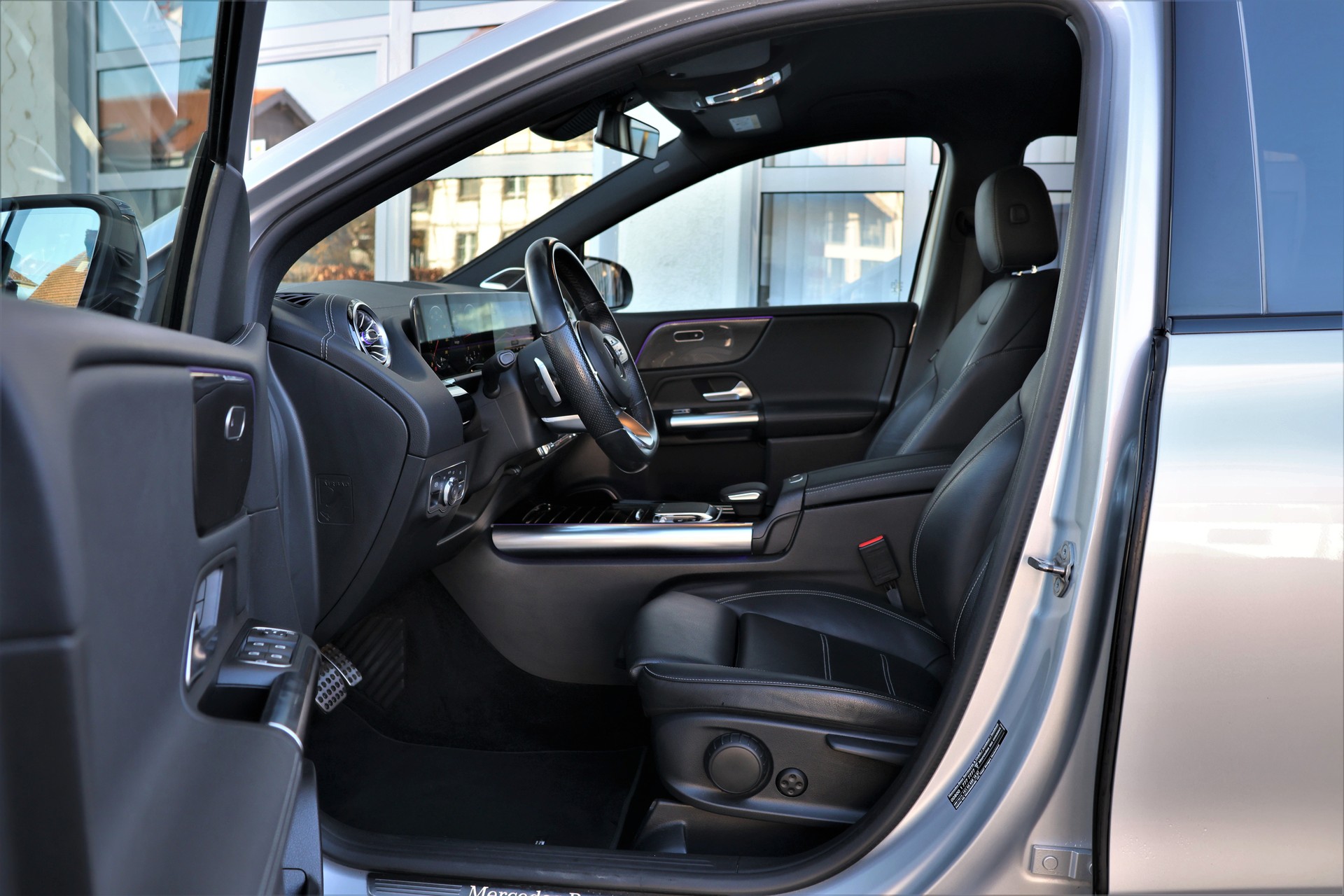 MERCEDES-BENZ B 220 d AMG Line 8G-DCT (CH)-image-7