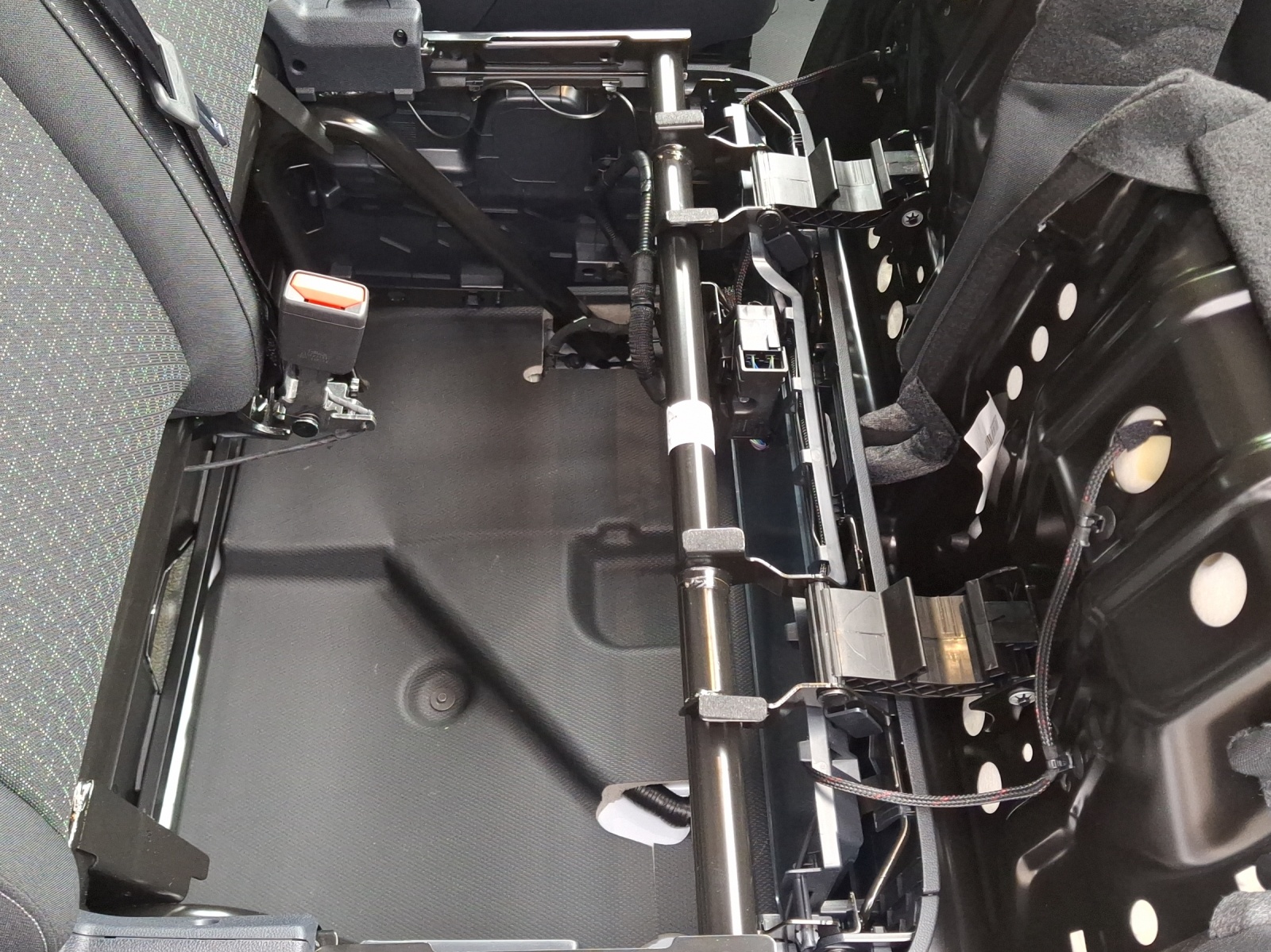 FORD Transit Custom Van 280 L1 2.0 EcoBlue 136 PS Trend-image-11