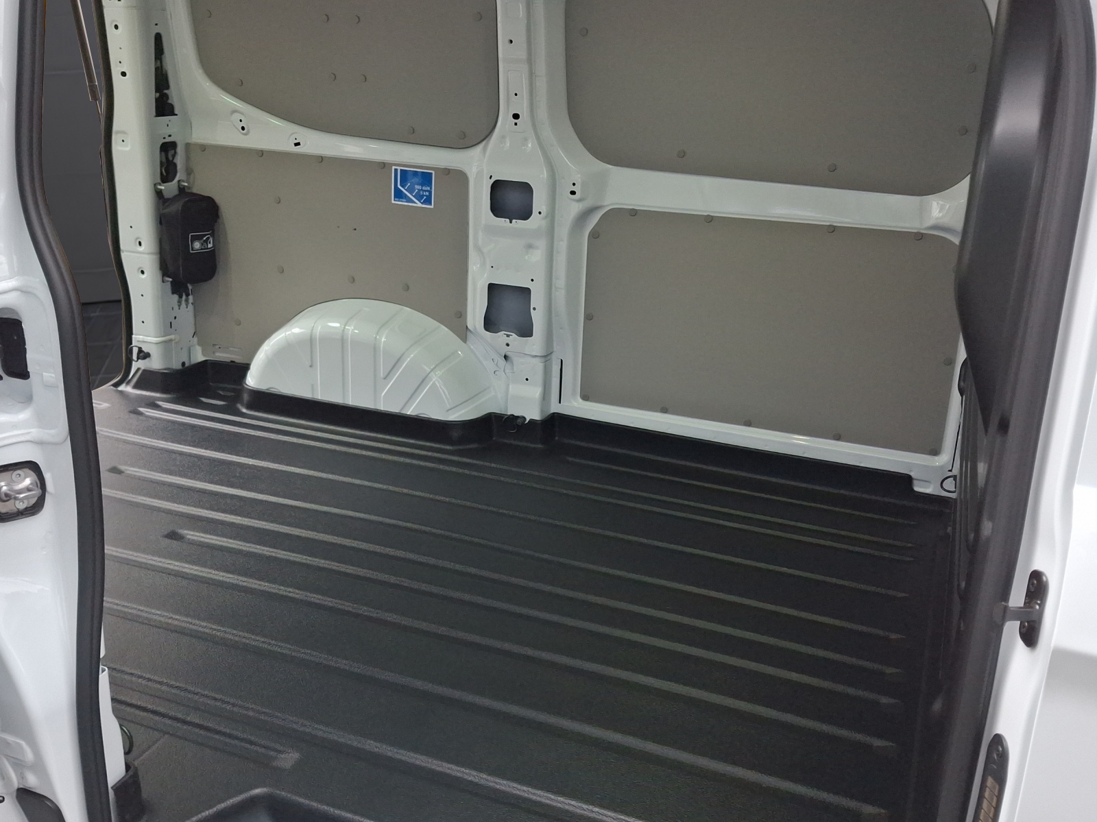 FORD Transit Custom Van 280 L1 2.0 EcoBlue 136 PS Trend-image-14