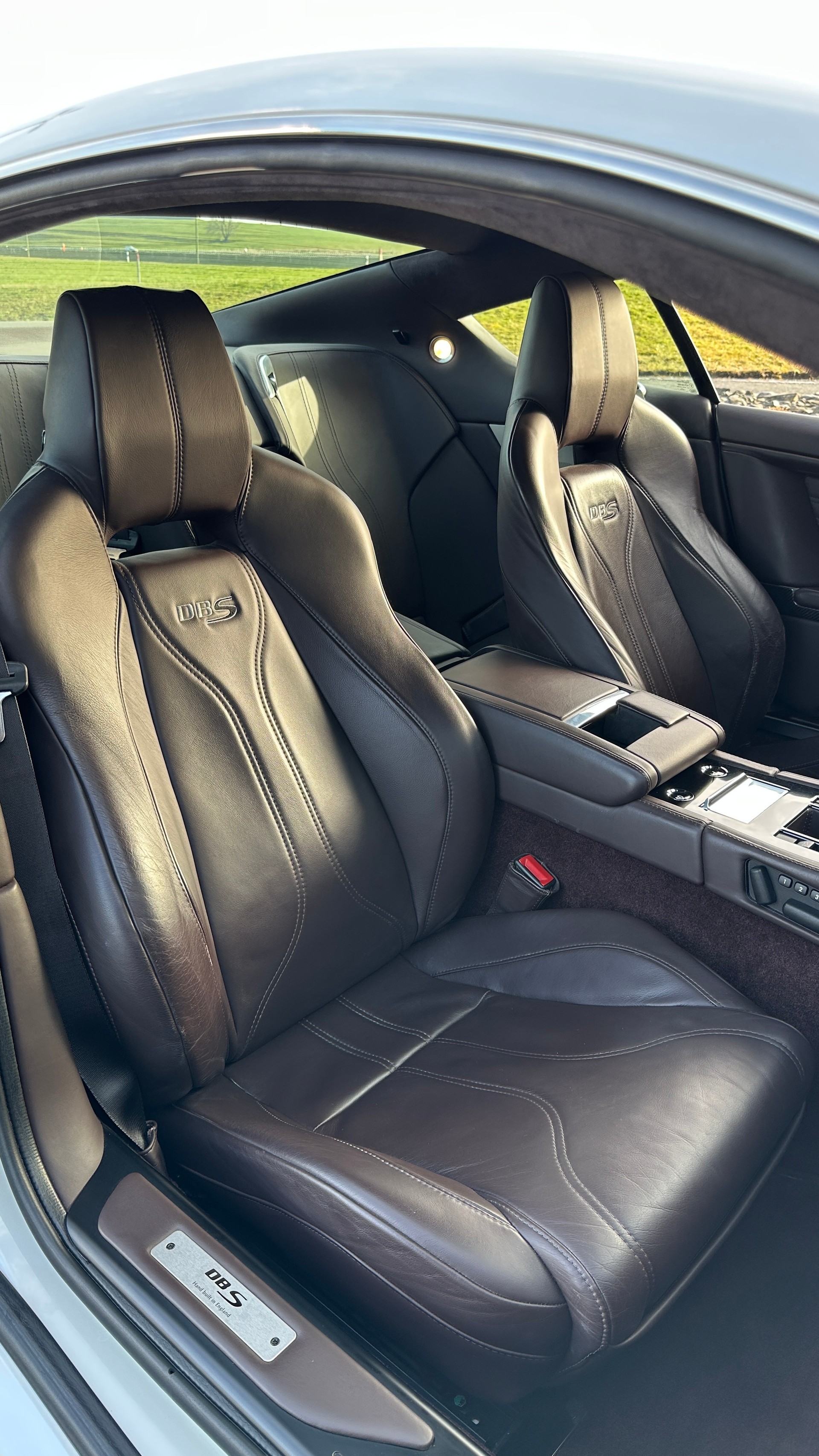 ASTON MARTIN DBS Coupé Touchtronic 2-image-15
