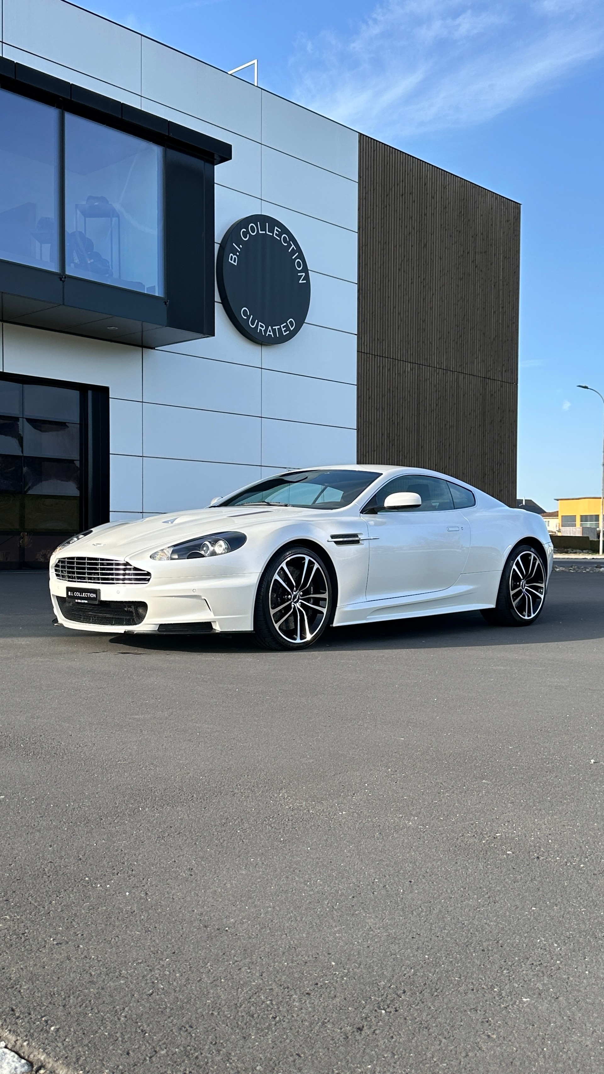 ASTON MARTIN DBS Coupé Touchtronic 2