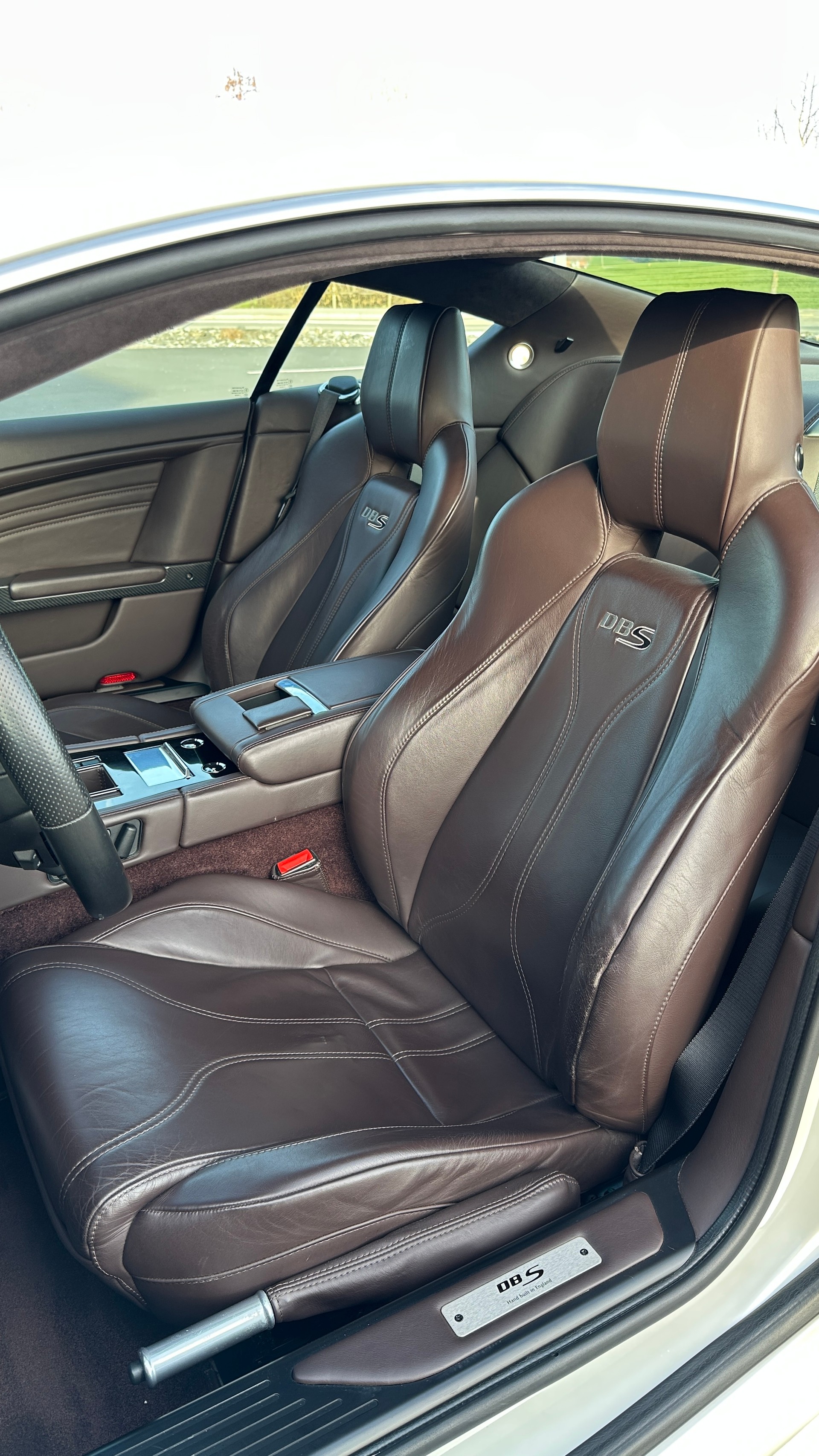 ASTON MARTIN DBS Coupé Touchtronic 2-image-14
