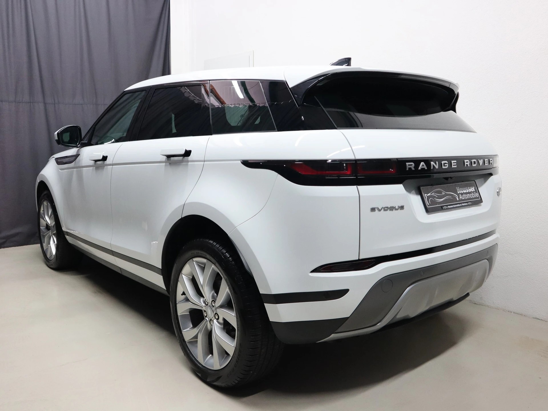 LAND ROVER Range Rover Evoque D 200 MHEV SE AT9 - Digital Cockpit - Leder - el.Heckklappe - Kamera - 204 PS-showroom-element-3