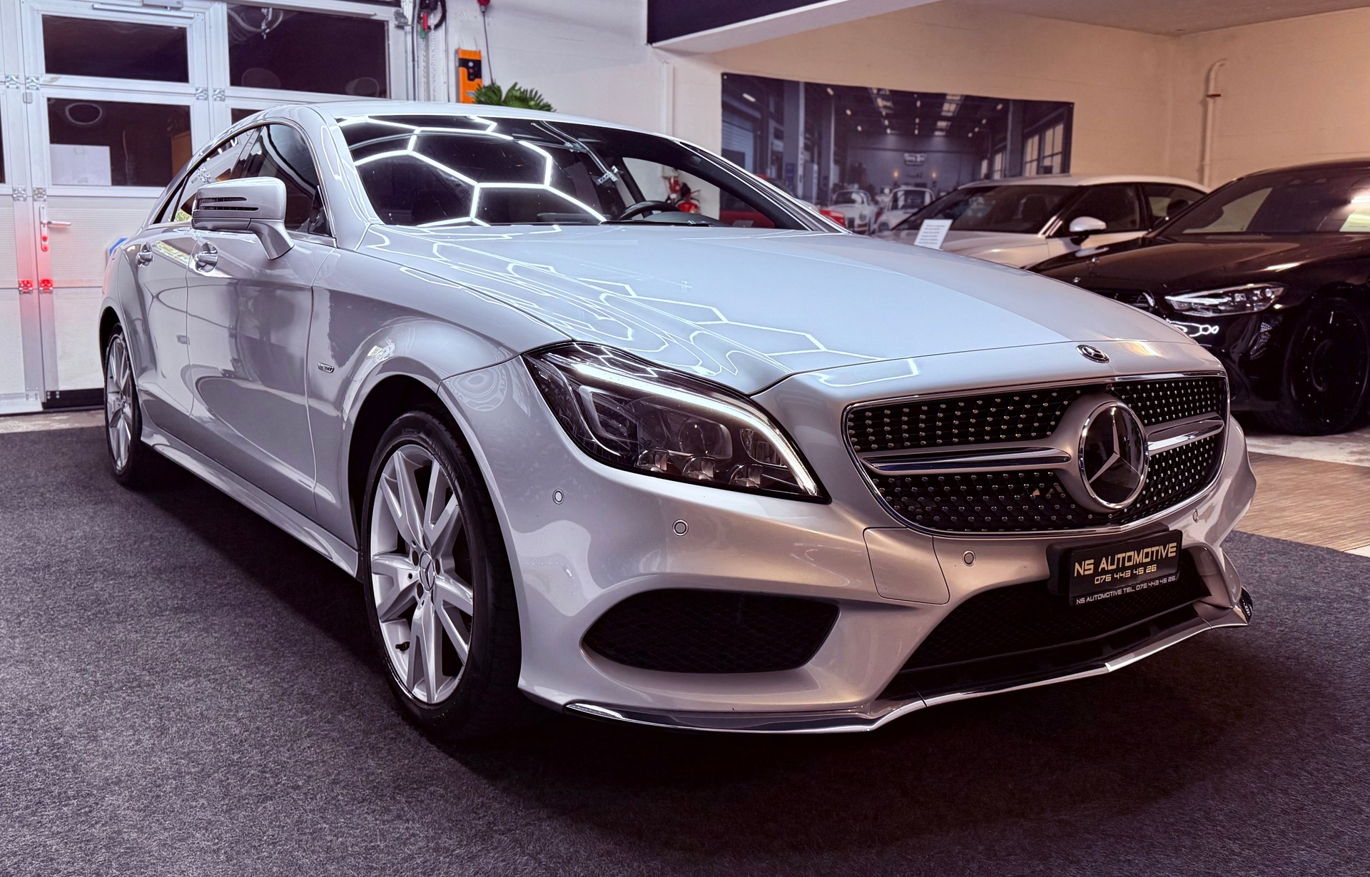 MERCEDES-BENZ CLS 350 d 4Matic 9G-Tronic-showroom-element-2