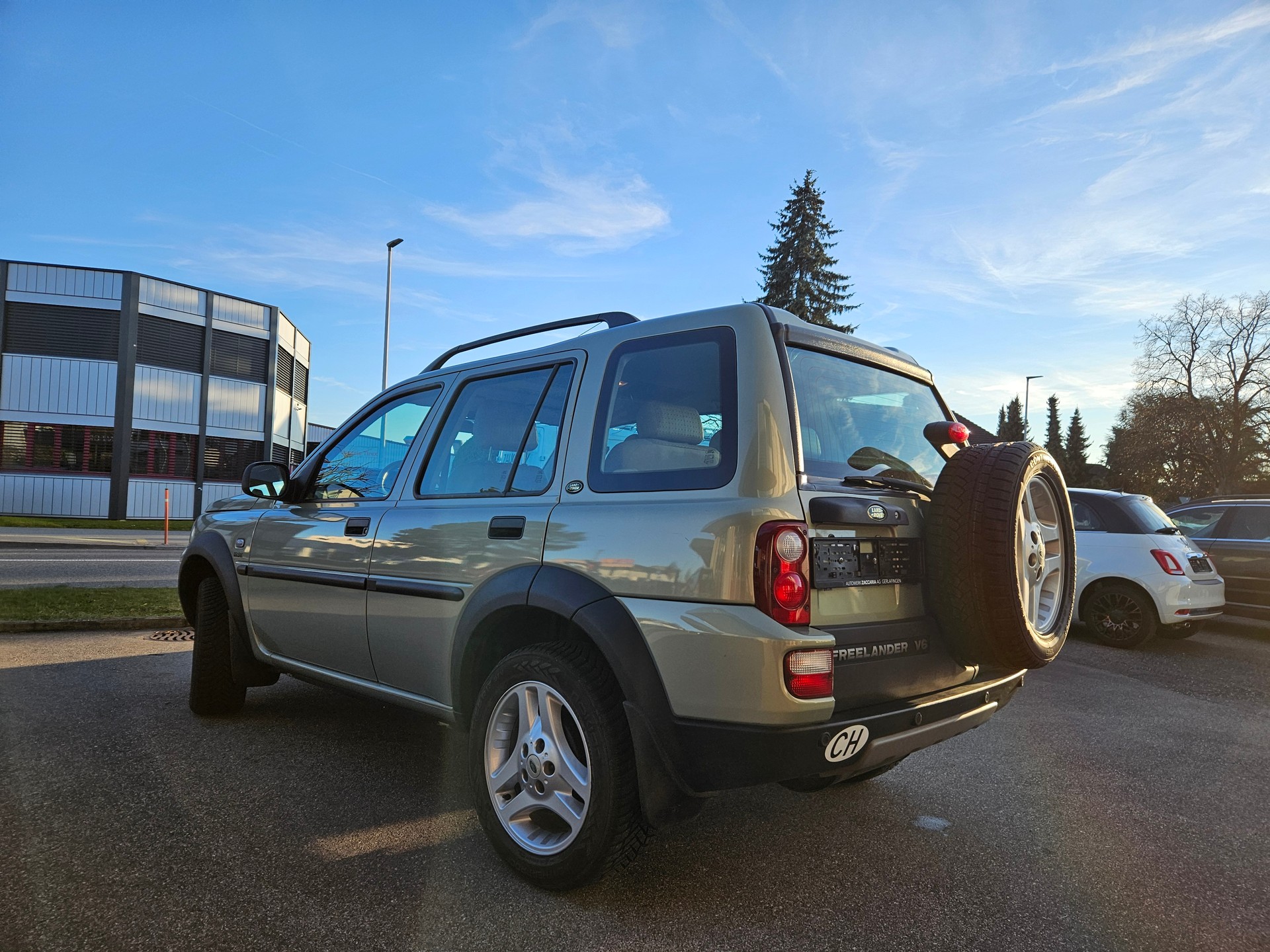 LAND ROVER Freelander 2.5 V6 HSE Wagon-image-2