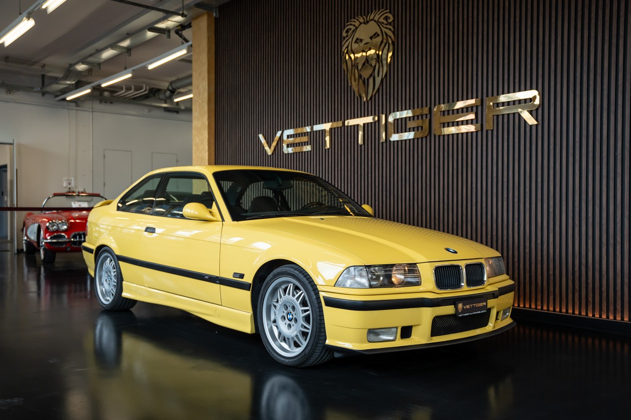 BMW M3 Coupé-showroom-element-1