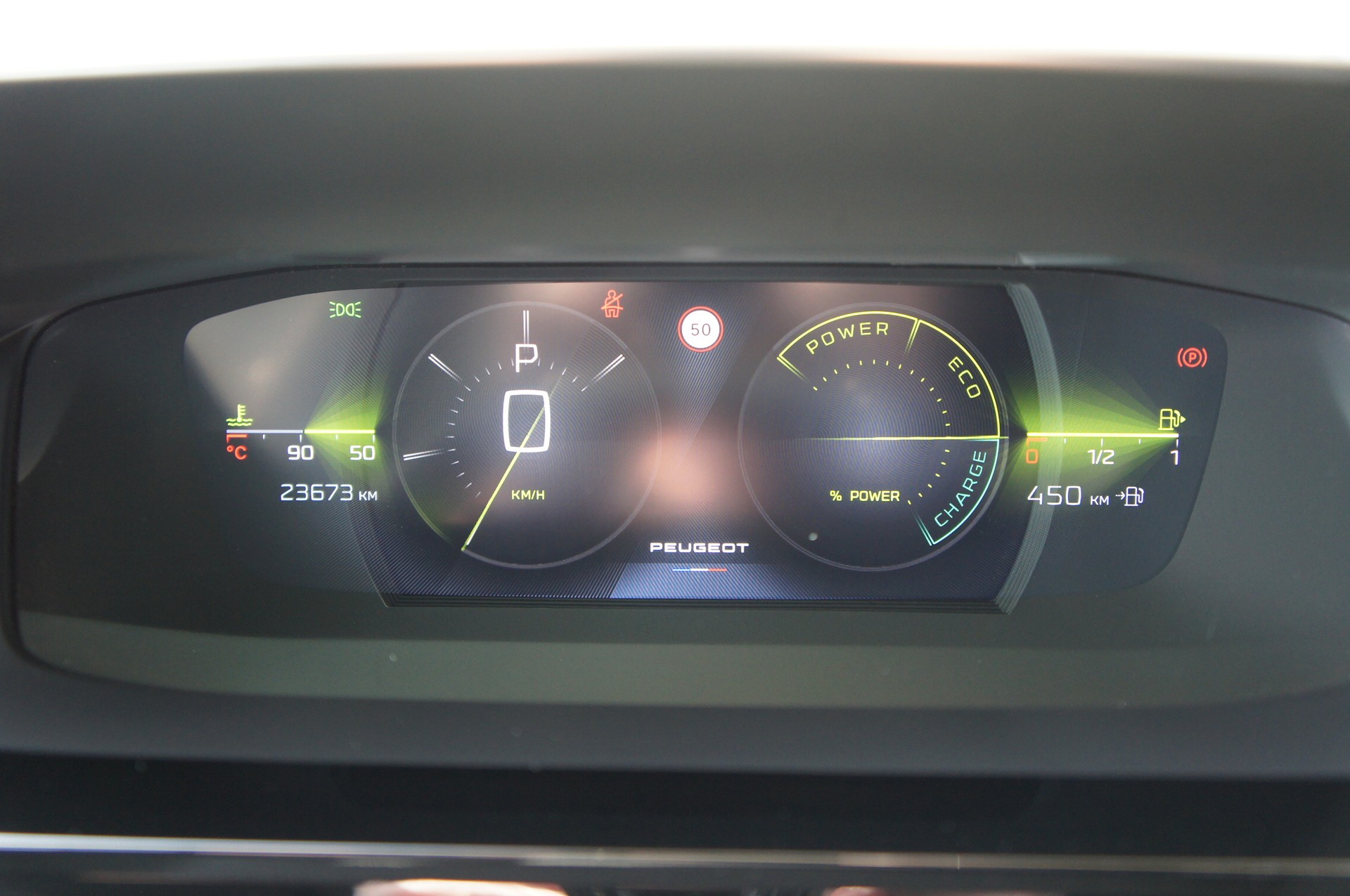 PEUGEOT 308 1.2 HEV 145 GT-image-22