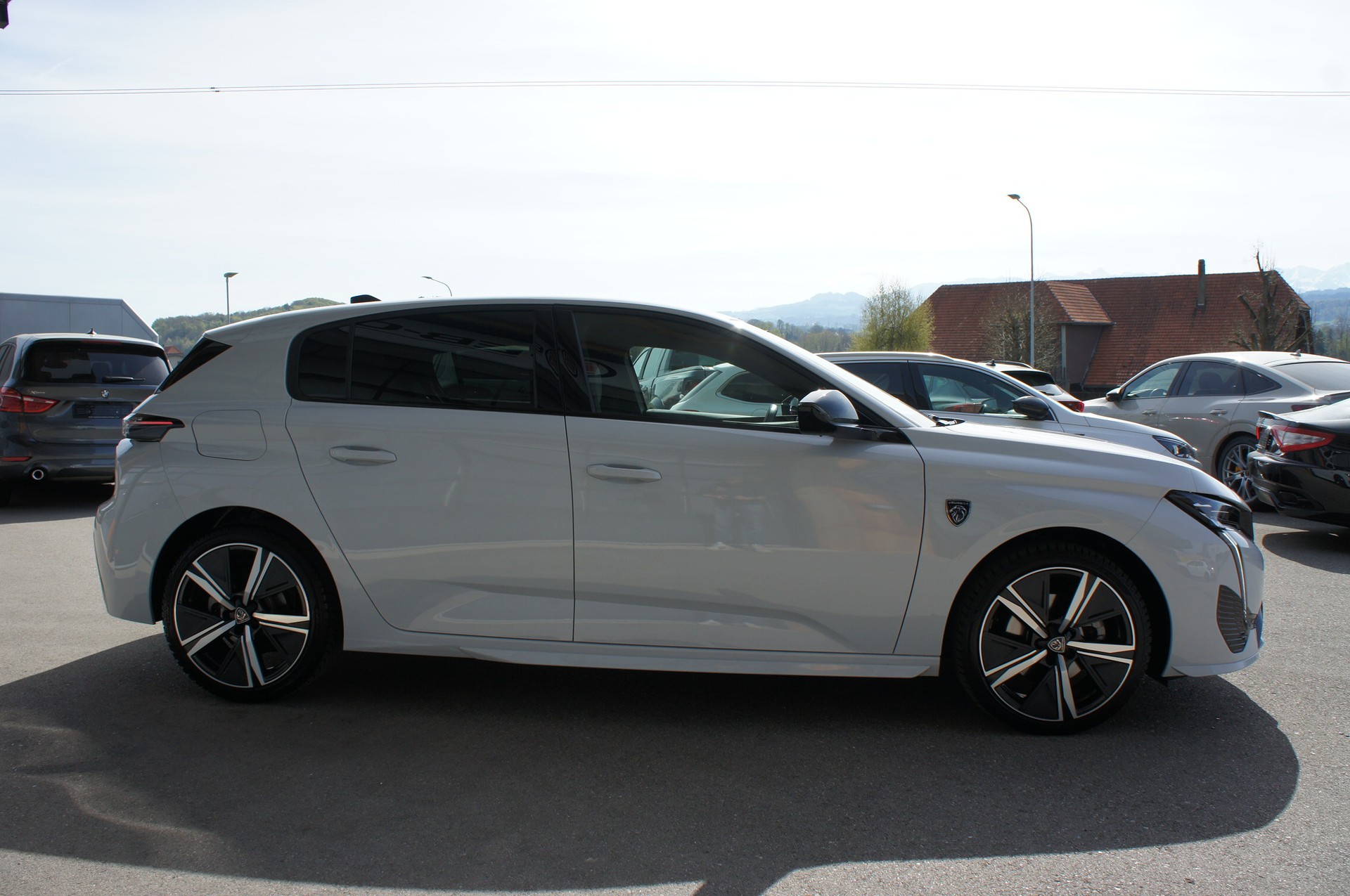 PEUGEOT 308 1.2 HEV 145 GT-image-5