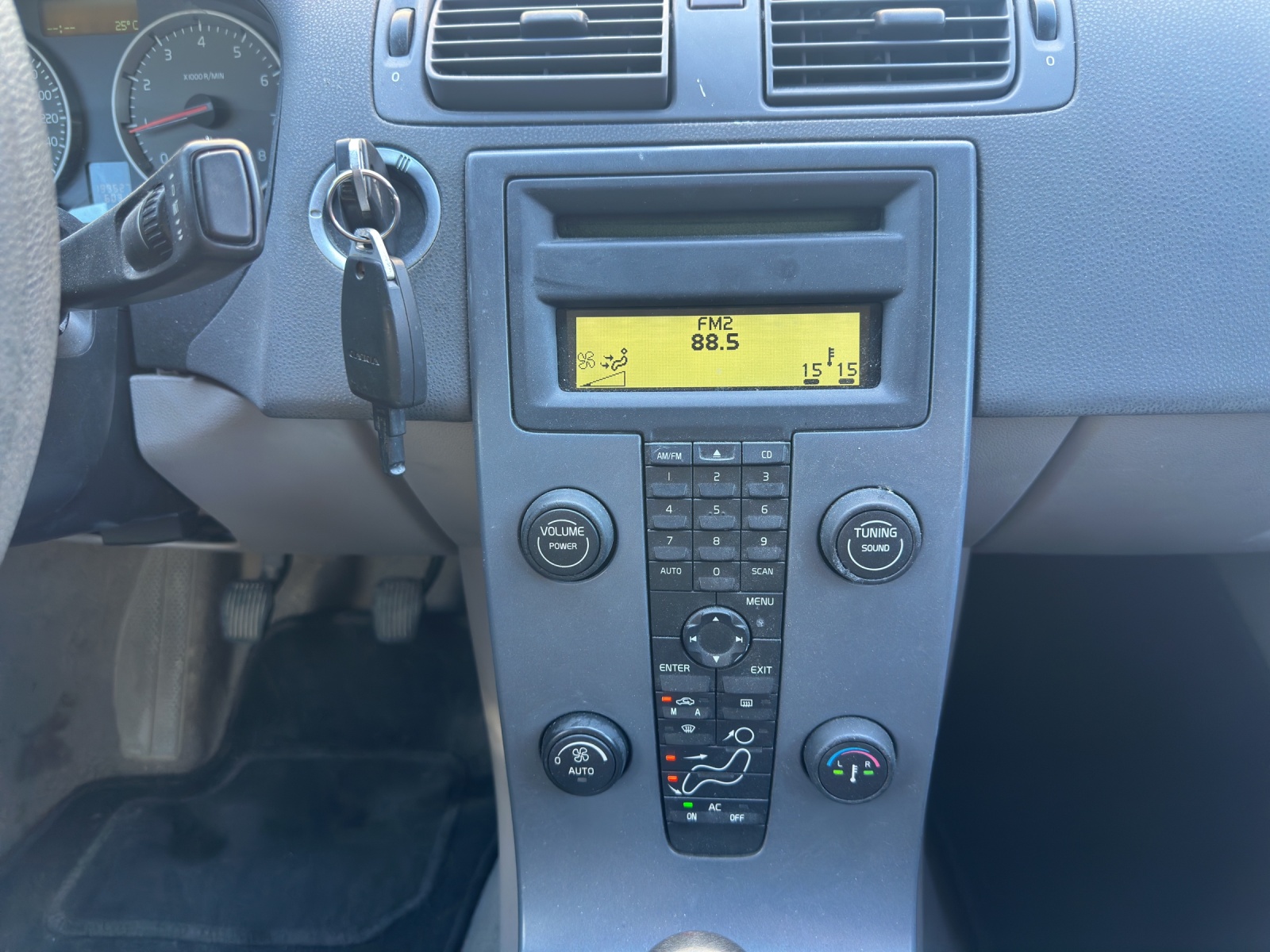 VOLVO S40 1.6 Momentum-image-13
