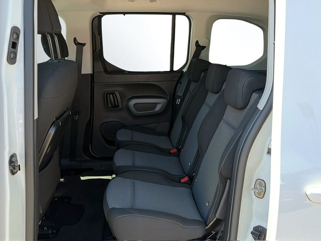 TOYOTA Proace City Verso 1.2 Trend Medium Automatik-image-6