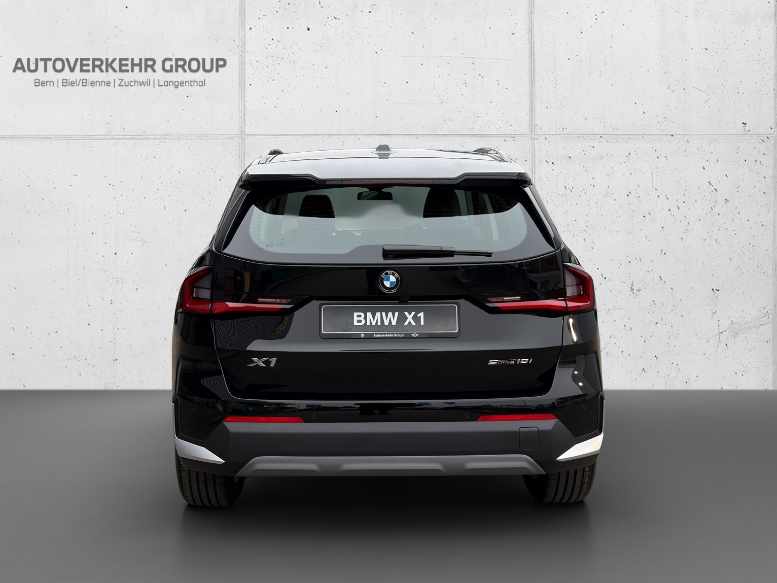 BMW X1 sDrive 18i-showroom-element-3