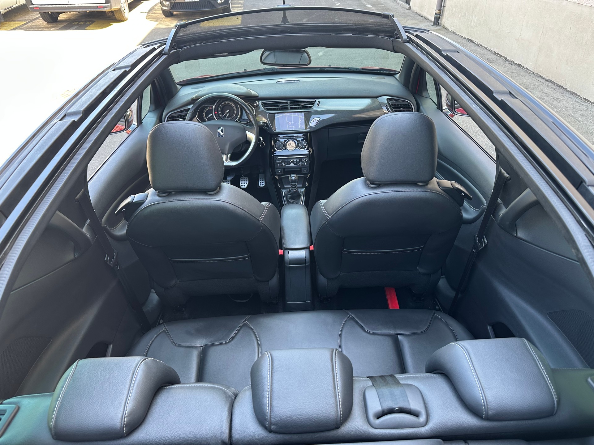 DS AUTOMOBILES DS3 Cabrio 1.6 THP Sport Chic-image-17