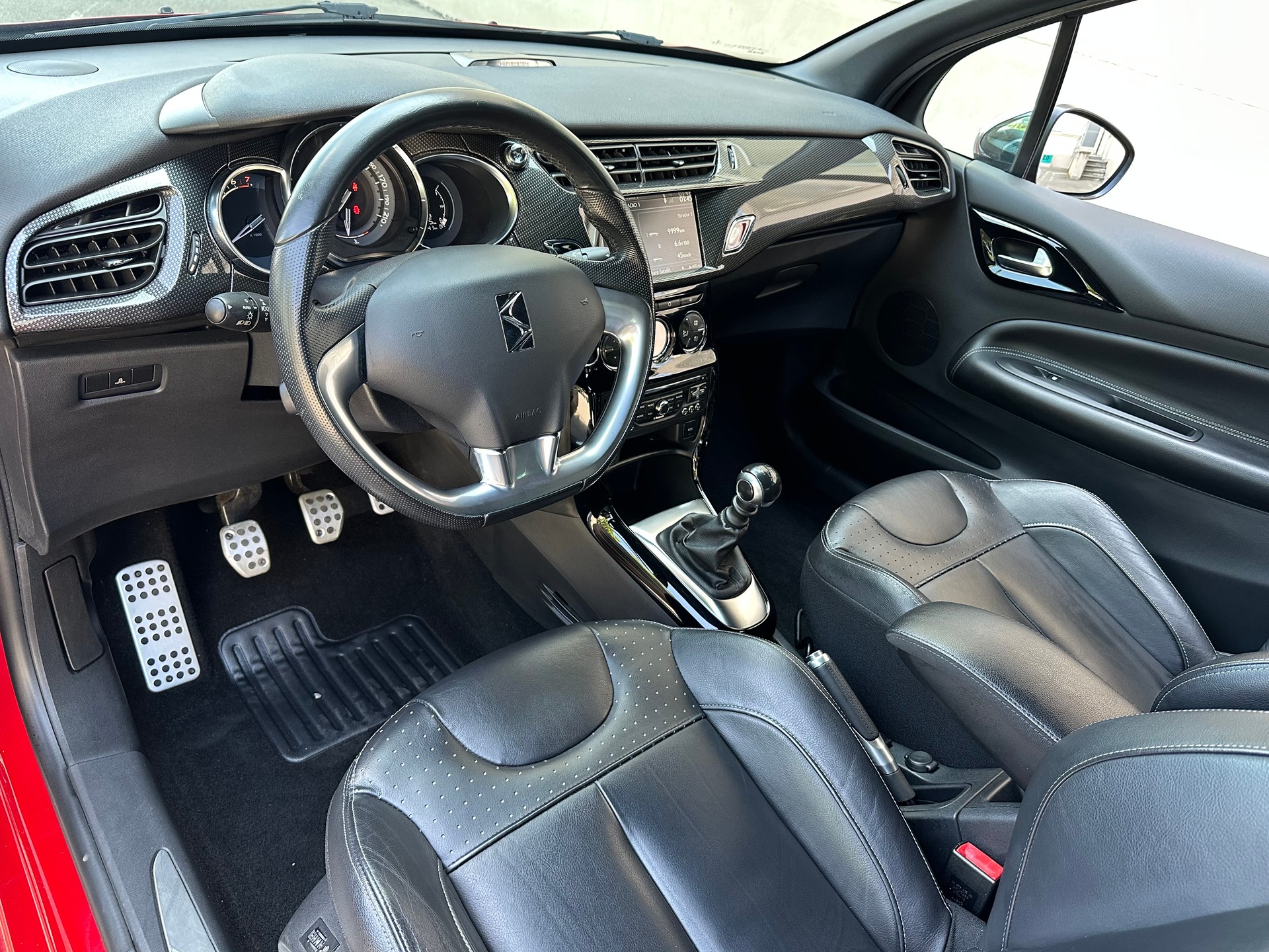 DS AUTOMOBILES DS3 Cabrio 1.6 THP Sport Chic-image-9