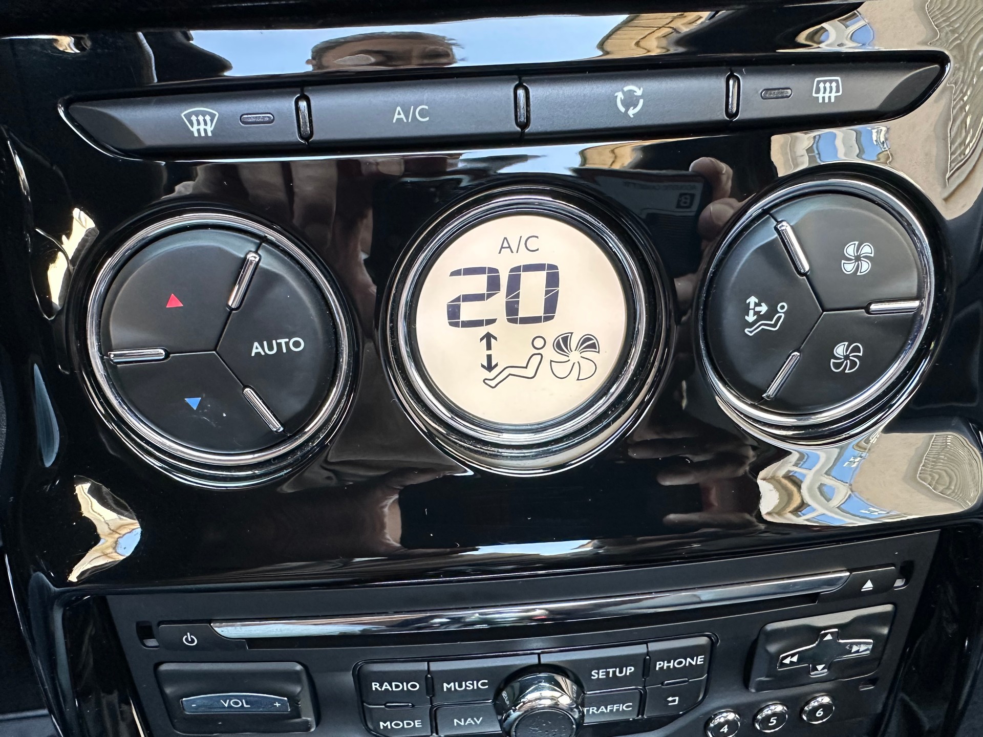 DS AUTOMOBILES DS3 Cabrio 1.6 THP Sport Chic-image-20