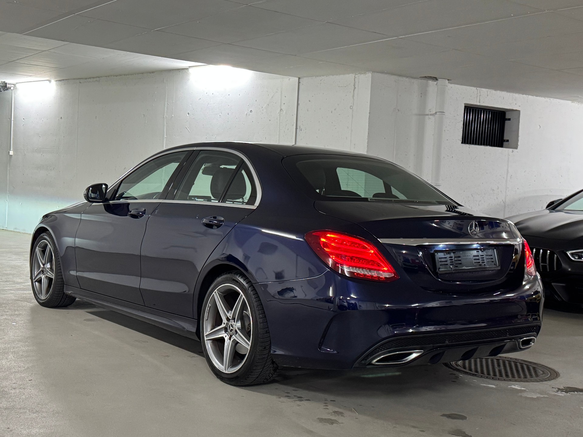 MERCEDES-BENZ C 220 d AMG Line 9G-Tronic-image-4