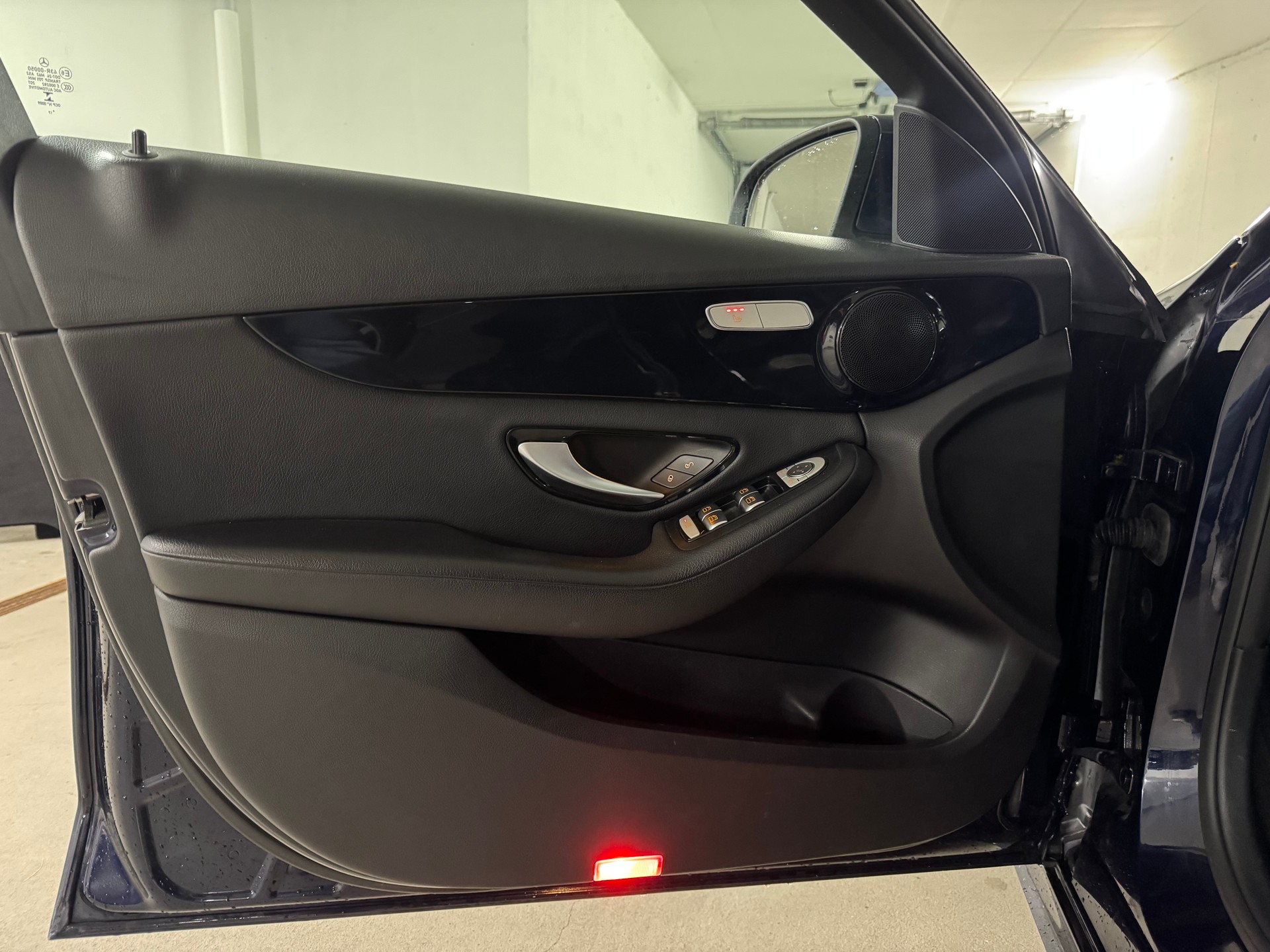 MERCEDES-BENZ C 220 d AMG Line 9G-Tronic-image-14