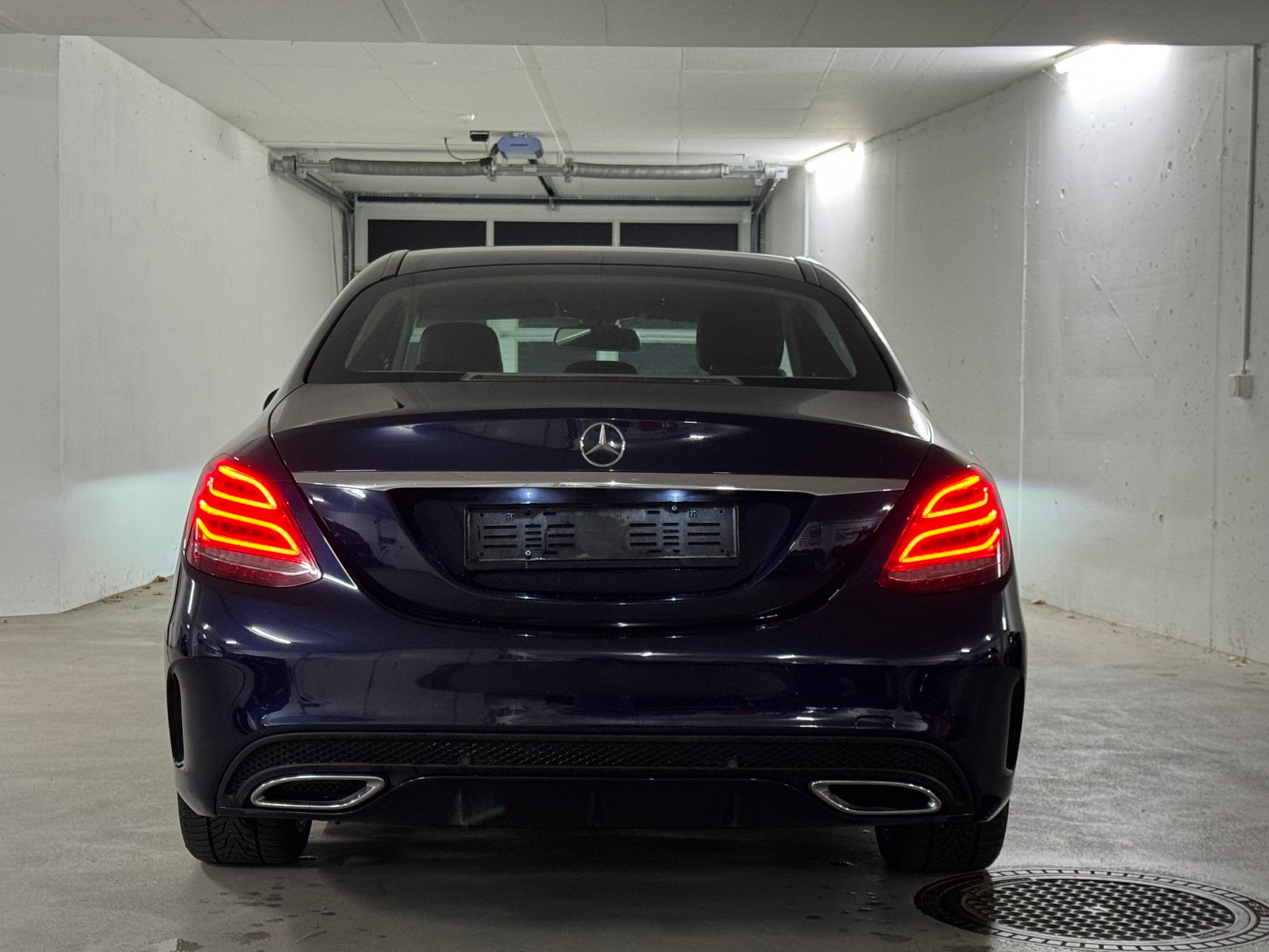 MERCEDES-BENZ C 220 d AMG Line 9G-Tronic-image-5