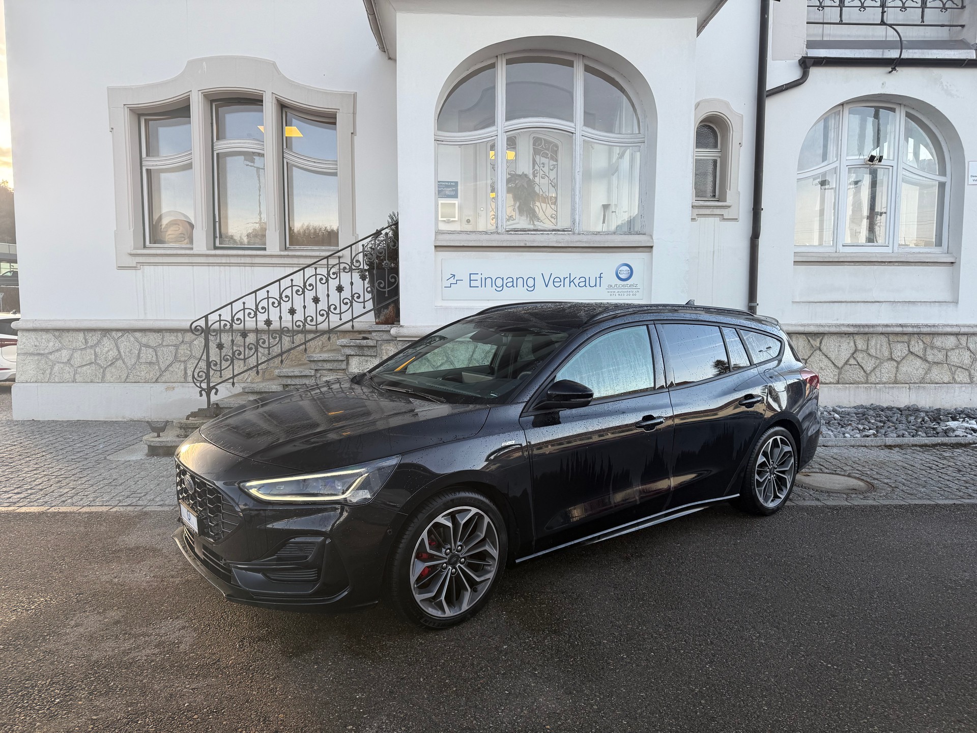 FORD Focus Station Wagon 1.0i EcoB Hybrid 155 ST-Line X