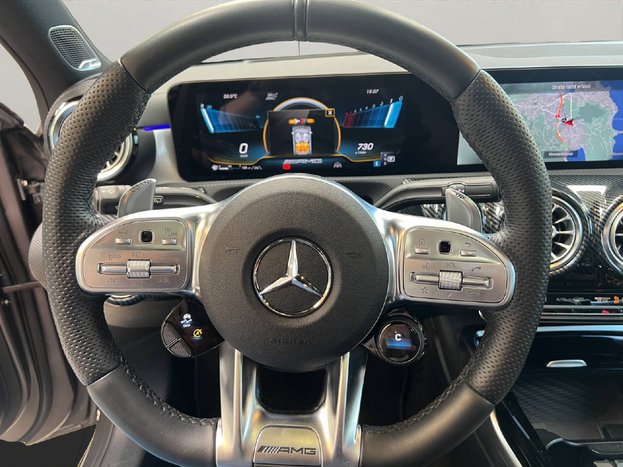 MERCEDES-BENZ A 35 AMG 4matic 306PS-image-14