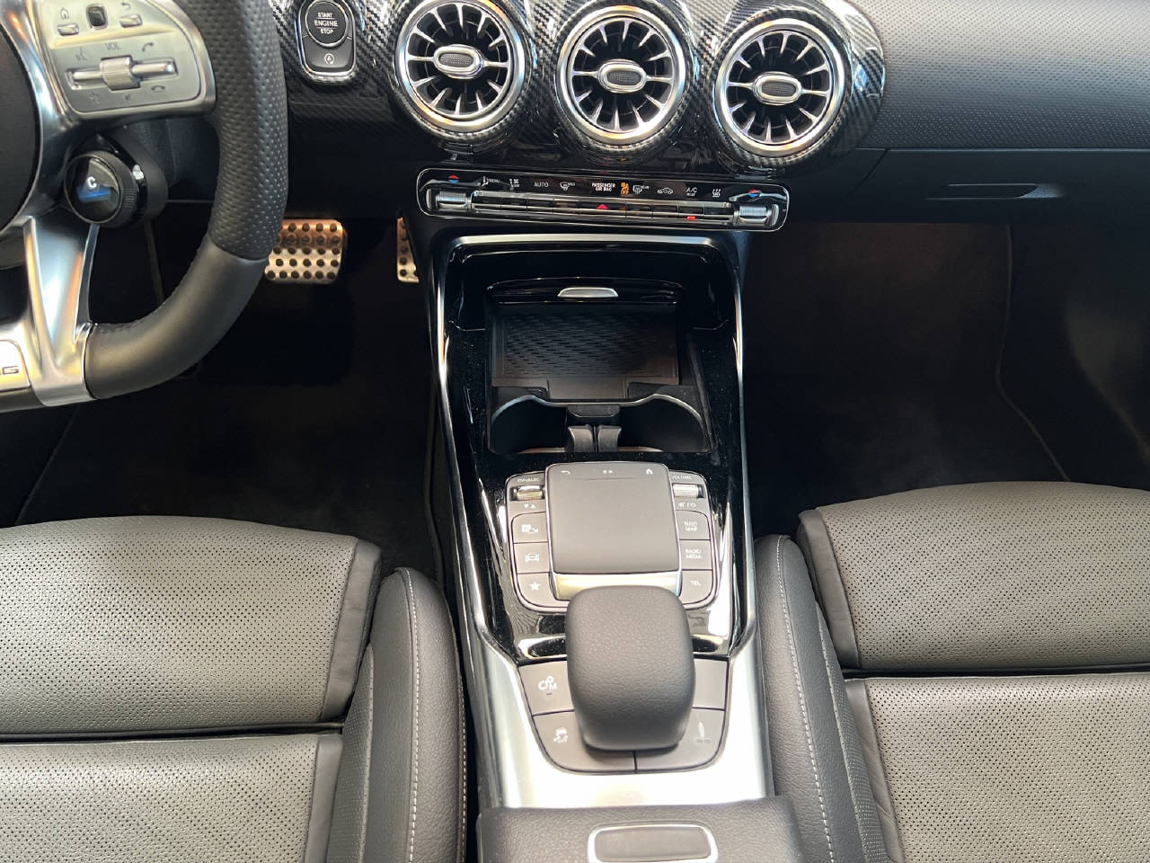 MERCEDES-BENZ A 35 AMG 4matic 306PS-image-15