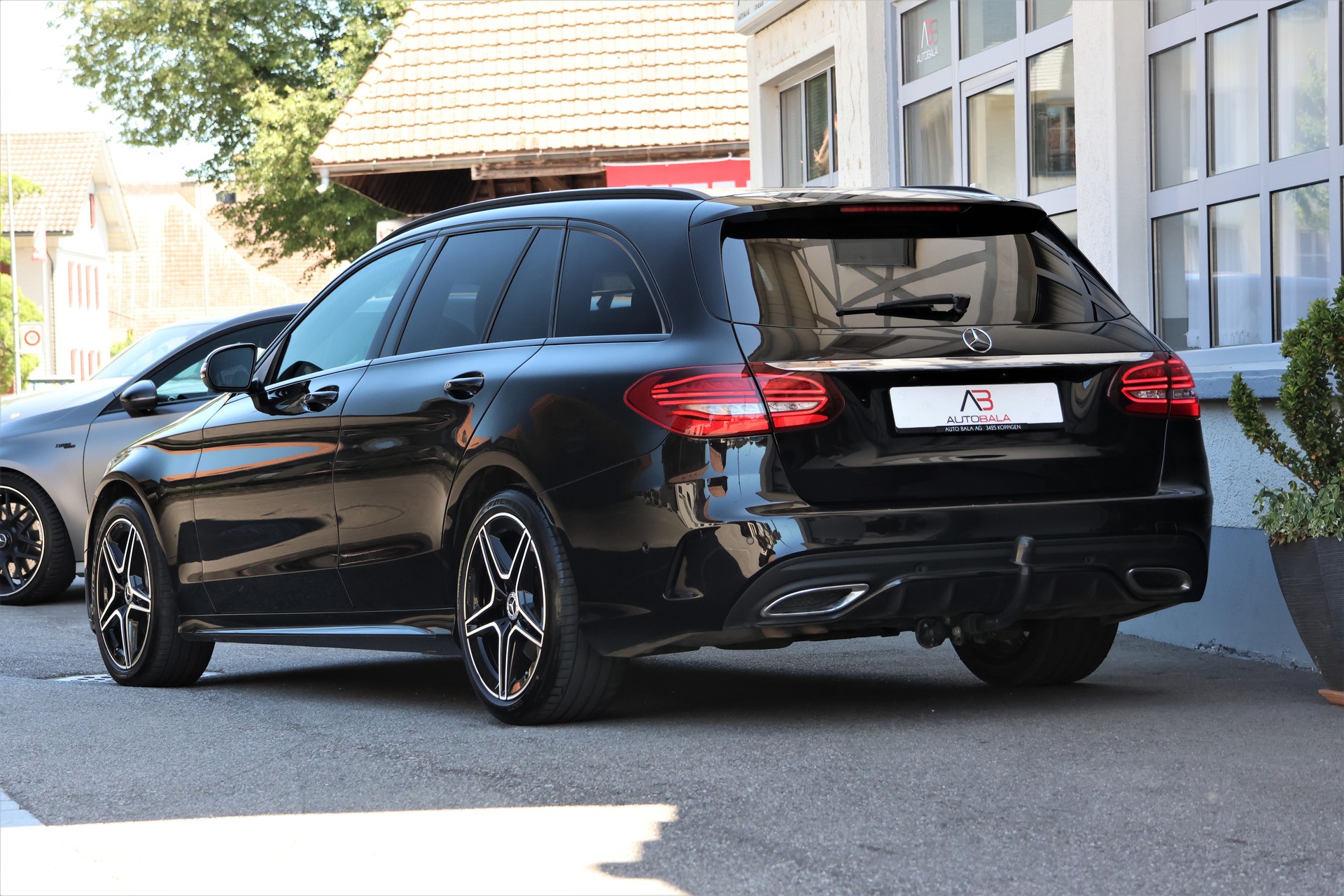 MERCEDES-BENZ C 220 d Swiss Star AMG Line 4M 9G-Tronic (CH) + 1.8T AHK-image-2