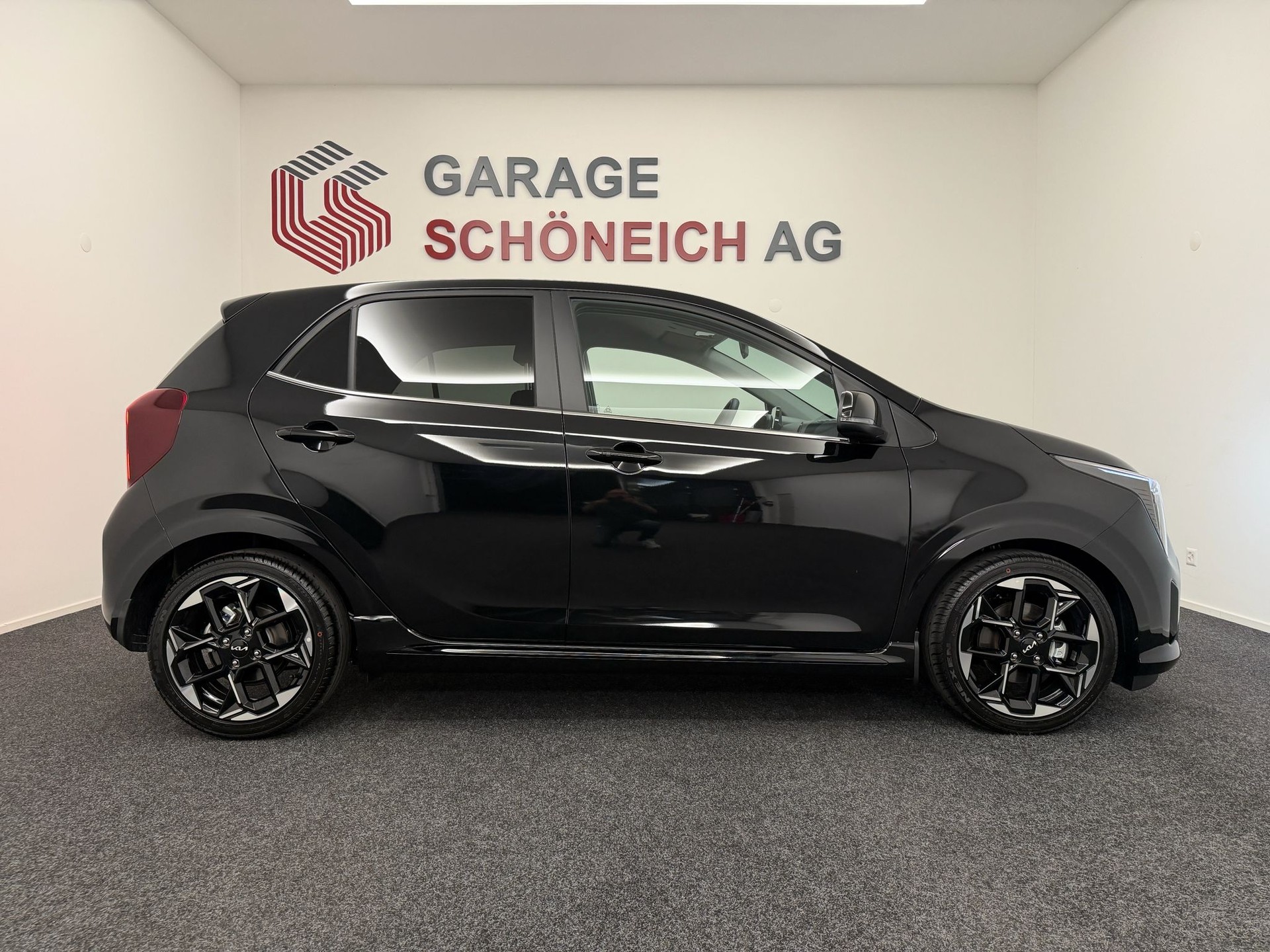 KIA Picanto 1.2 CVVT GT-Line Automatic / Neuwagen / 7 Jahre Werksgarantie-showroom-element-3