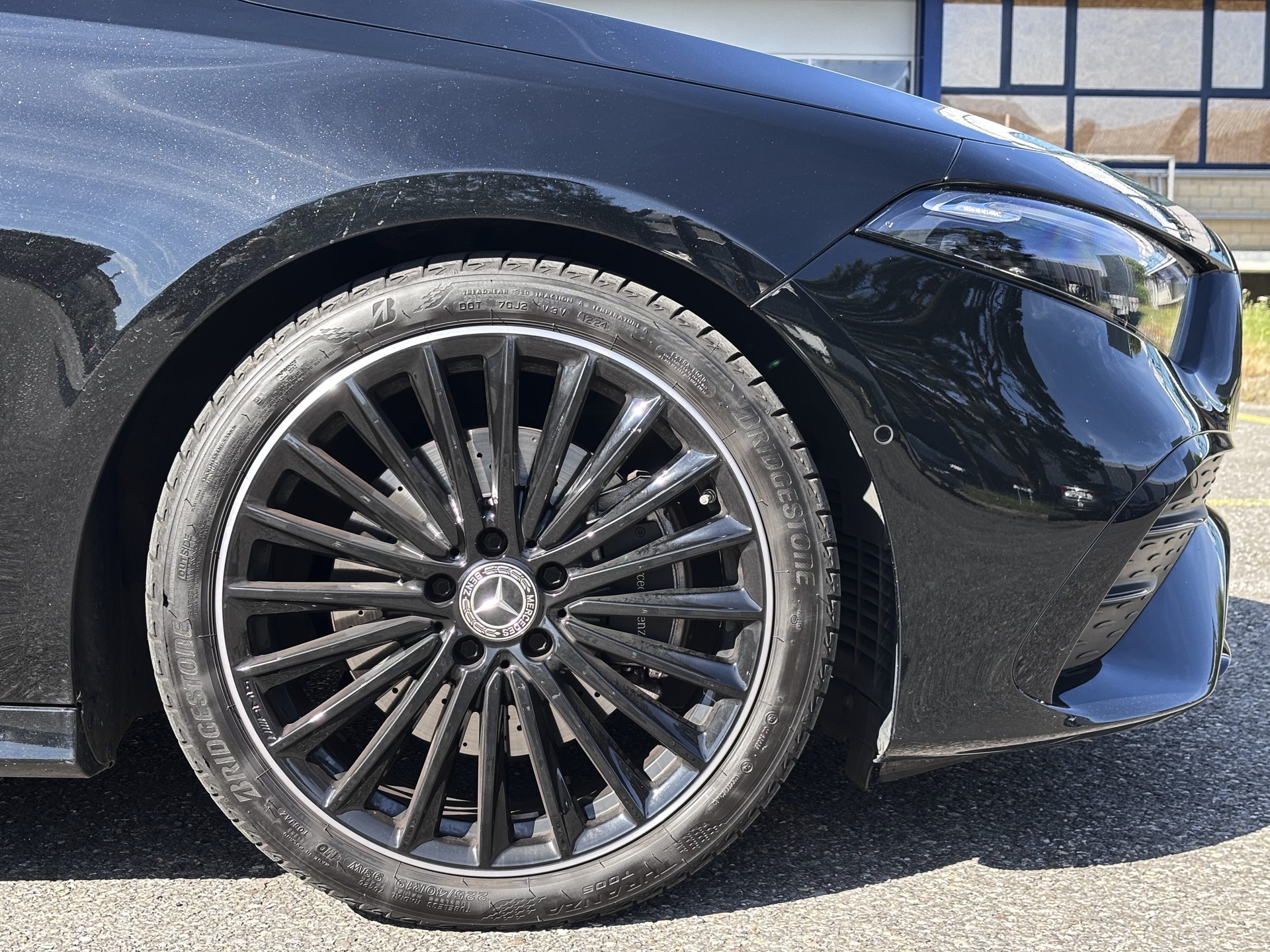 MERCEDES-BENZ A 220 4Matic 8G-DCT-image-8