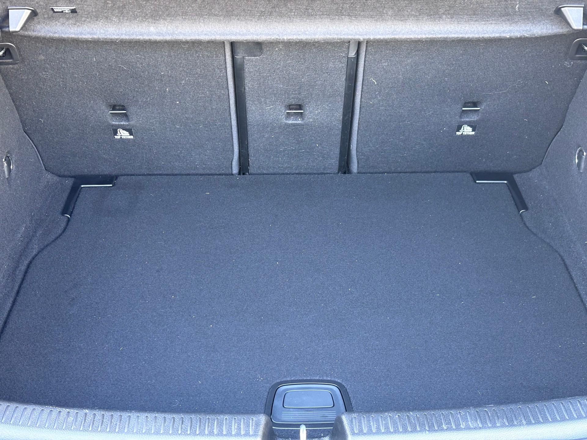 MERCEDES-BENZ A 220 4Matic 8G-DCT-image-29