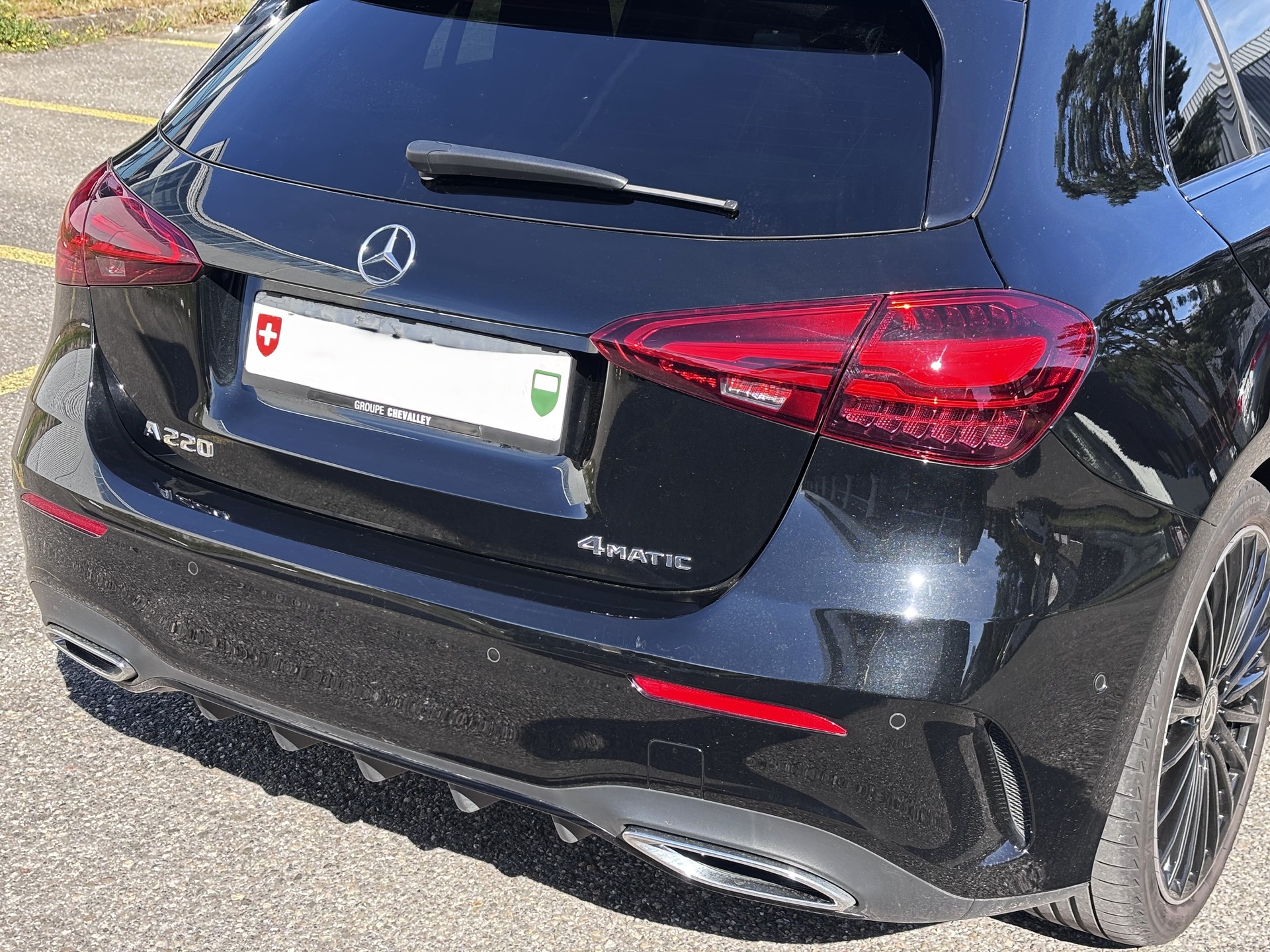 MERCEDES-BENZ A 220 4Matic 8G-DCT-image-5