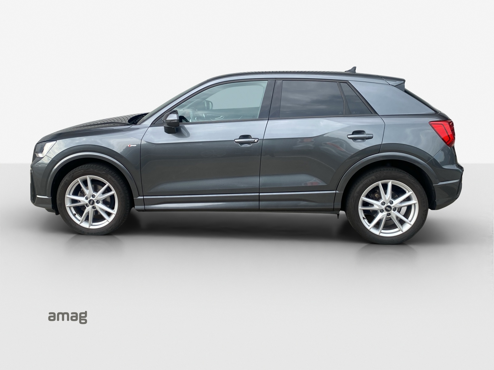 AUDI Q2 35 TFSI S line S-tronic-showroom-element-1