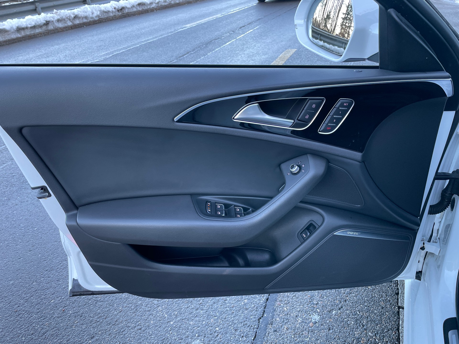 AUDI A6 Avant 3.0 BiTDI V6 quattro tiptronic-image-19