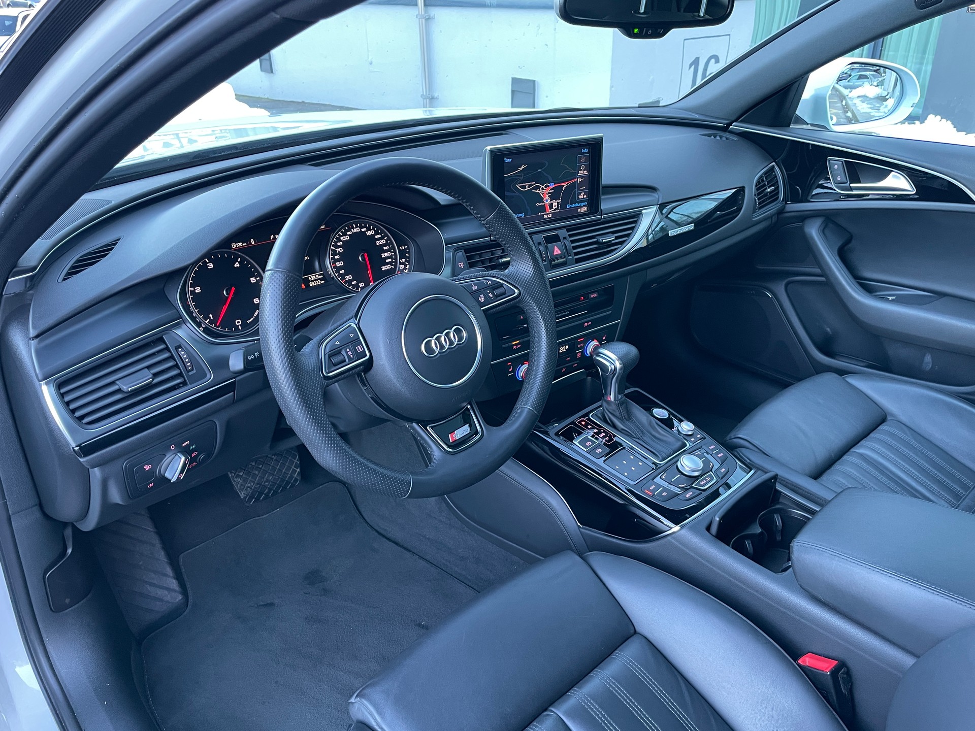 AUDI A6 Avant 3.0 BiTDI V6 quattro tiptronic-image-12