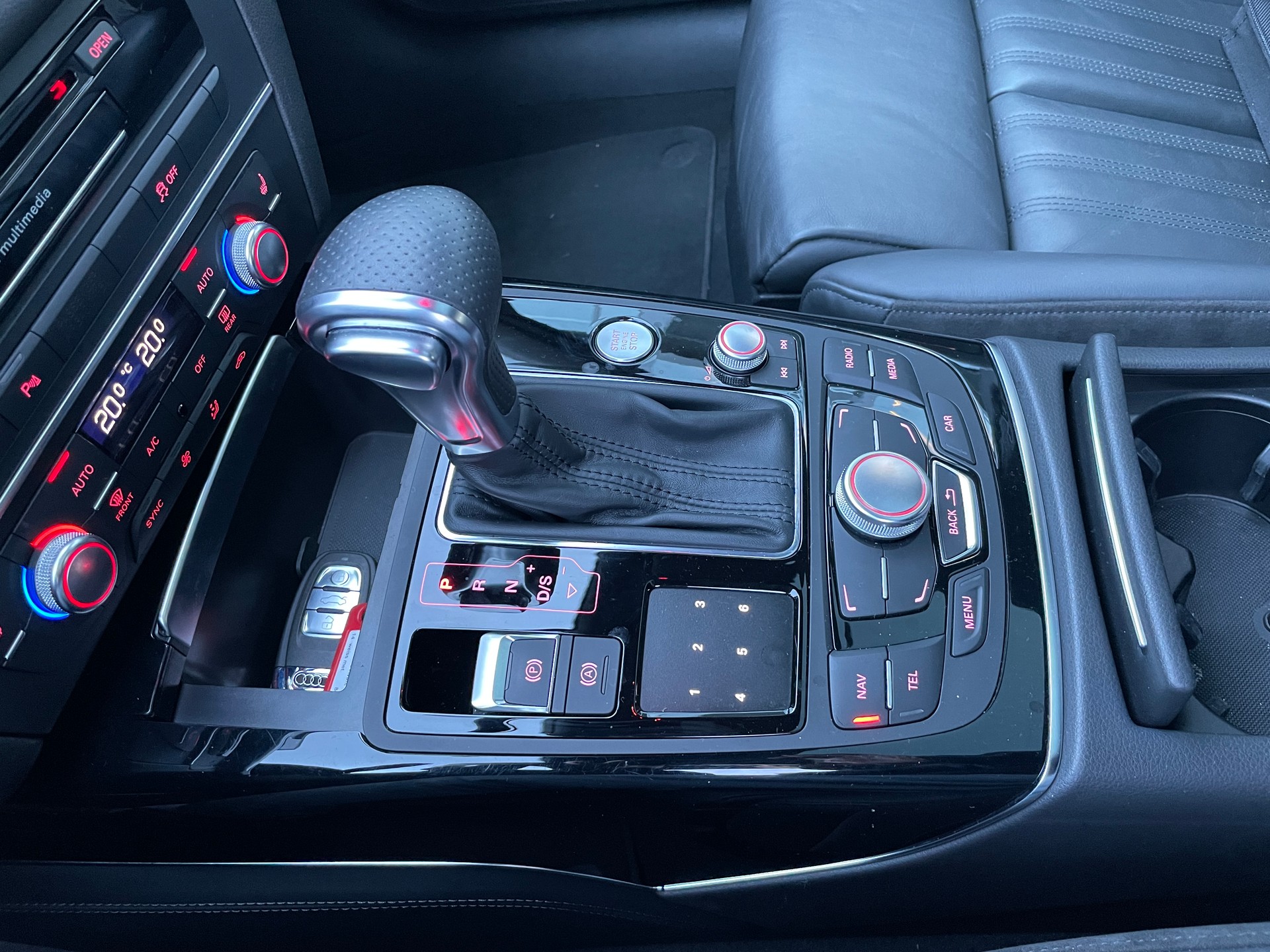 AUDI A6 Avant 3.0 BiTDI V6 quattro tiptronic-image-15