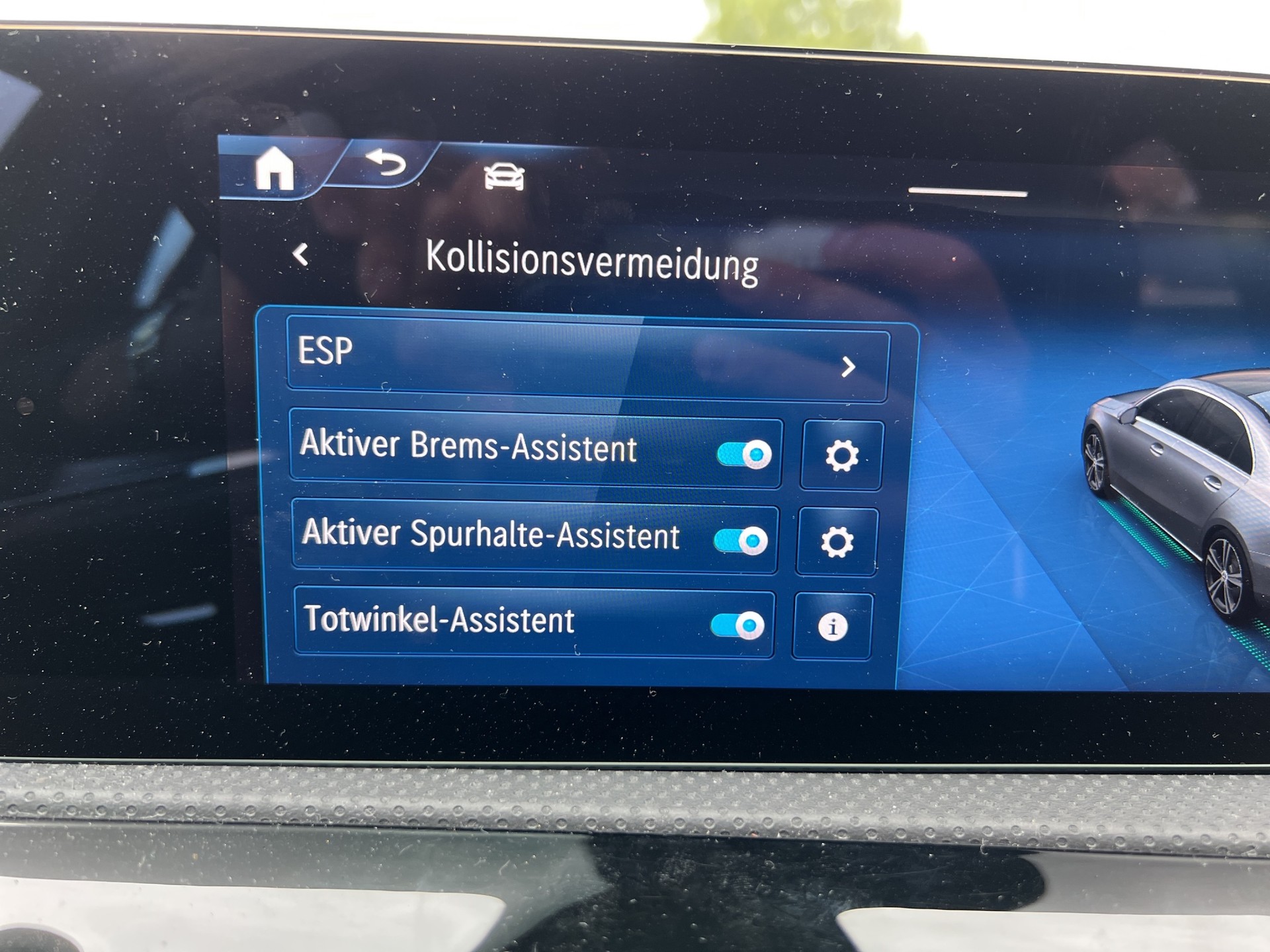 MERCEDES-BENZ A 250 AMG Line 4 Matic Limousine-image-42